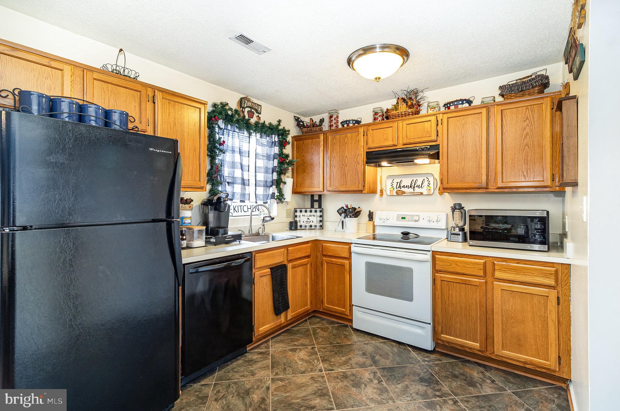 HIGHPOINTE - Residential