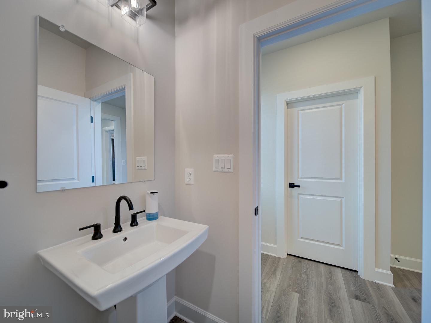 WESTMOUNT - Residential