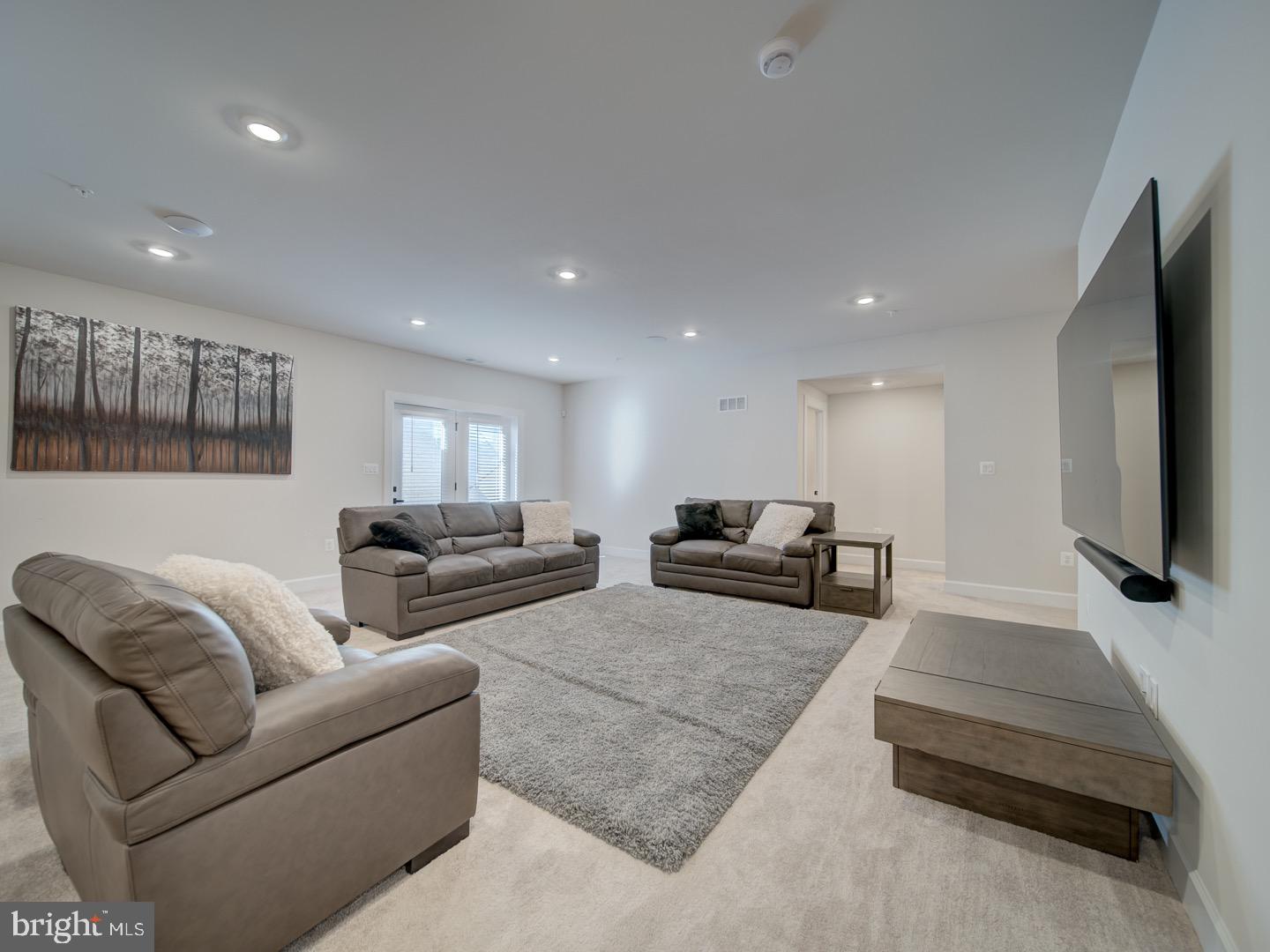 WESTMOUNT - Residential