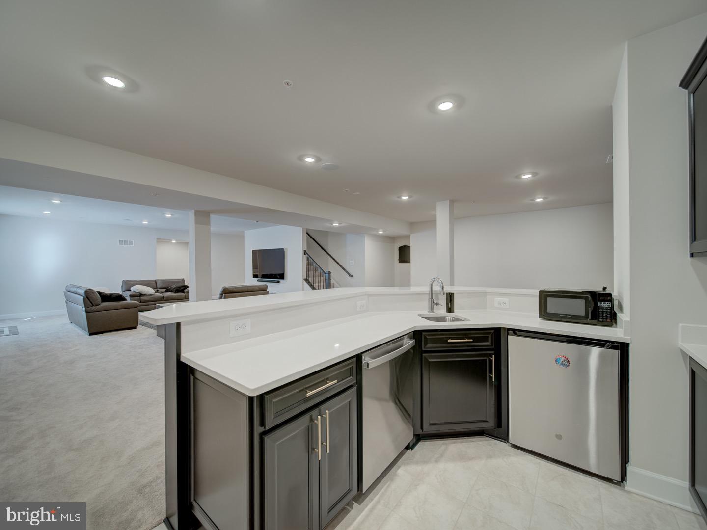 WESTMOUNT - Residential