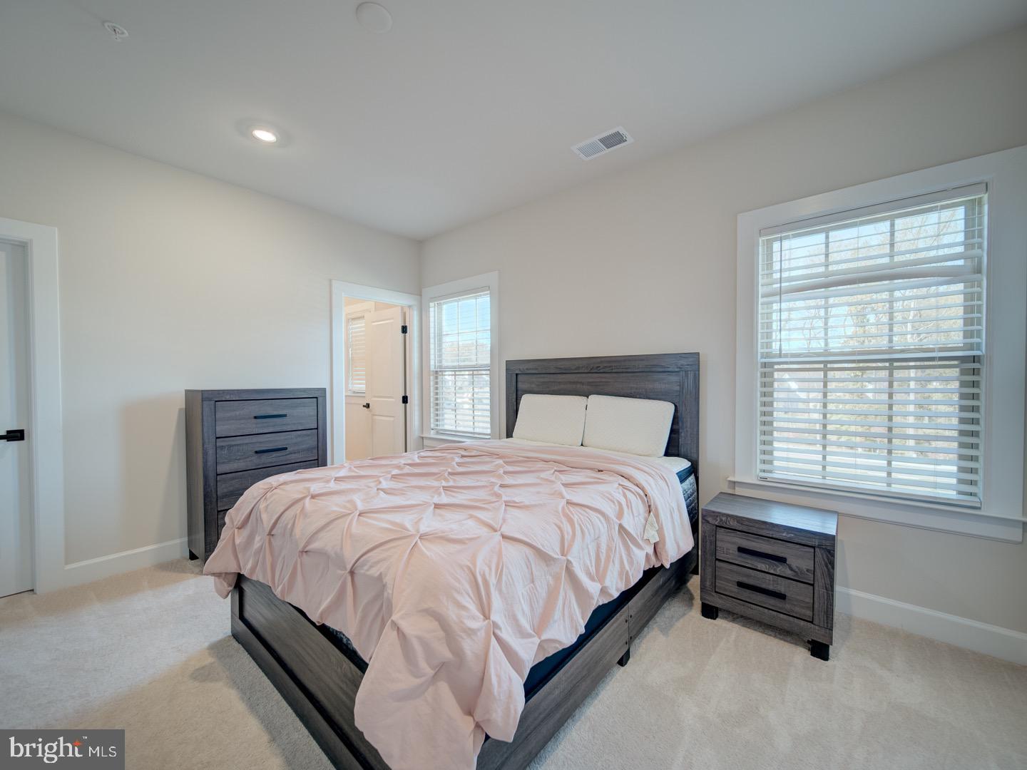 WESTMOUNT - Residential