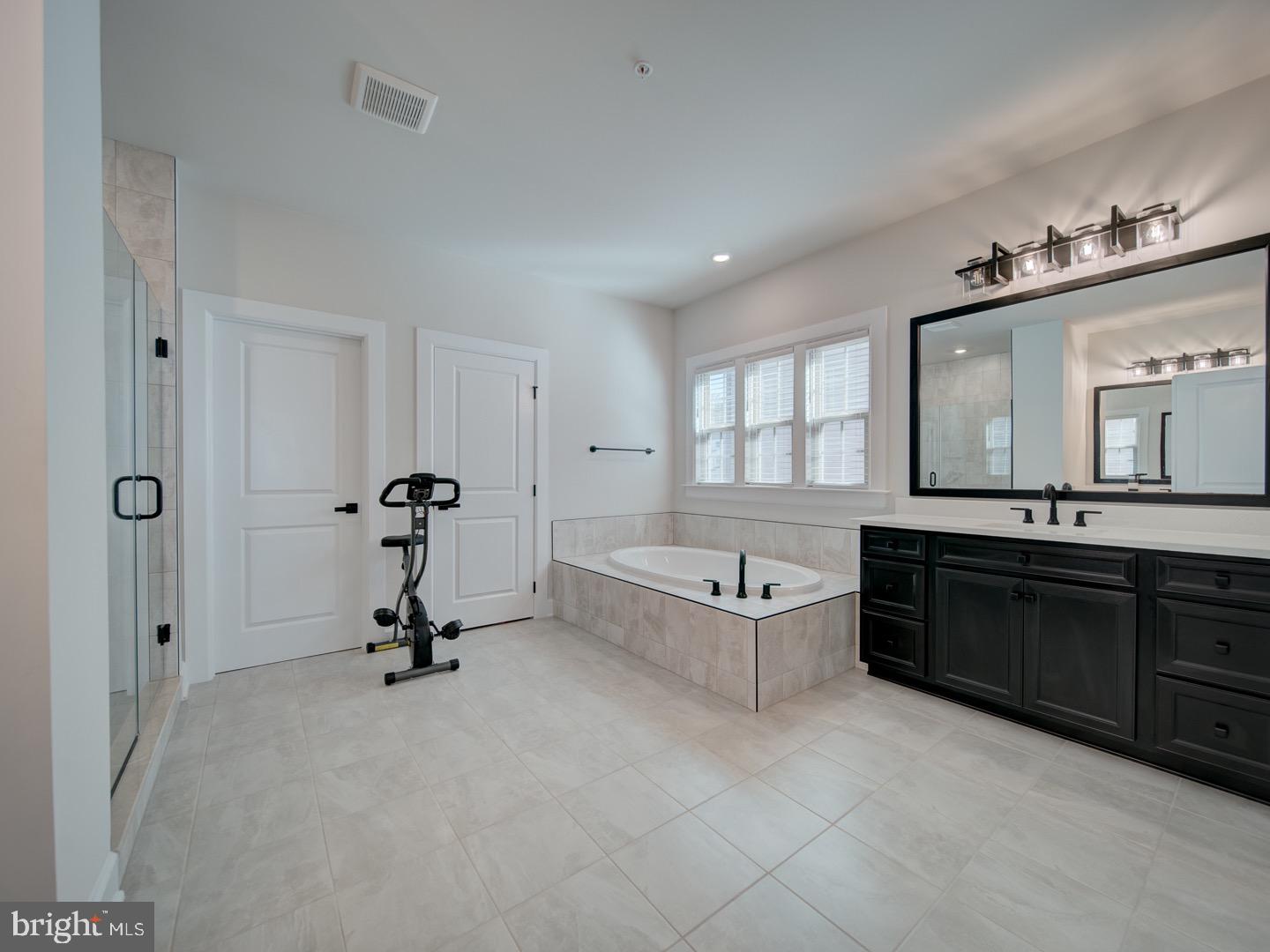 WESTMOUNT - Residential