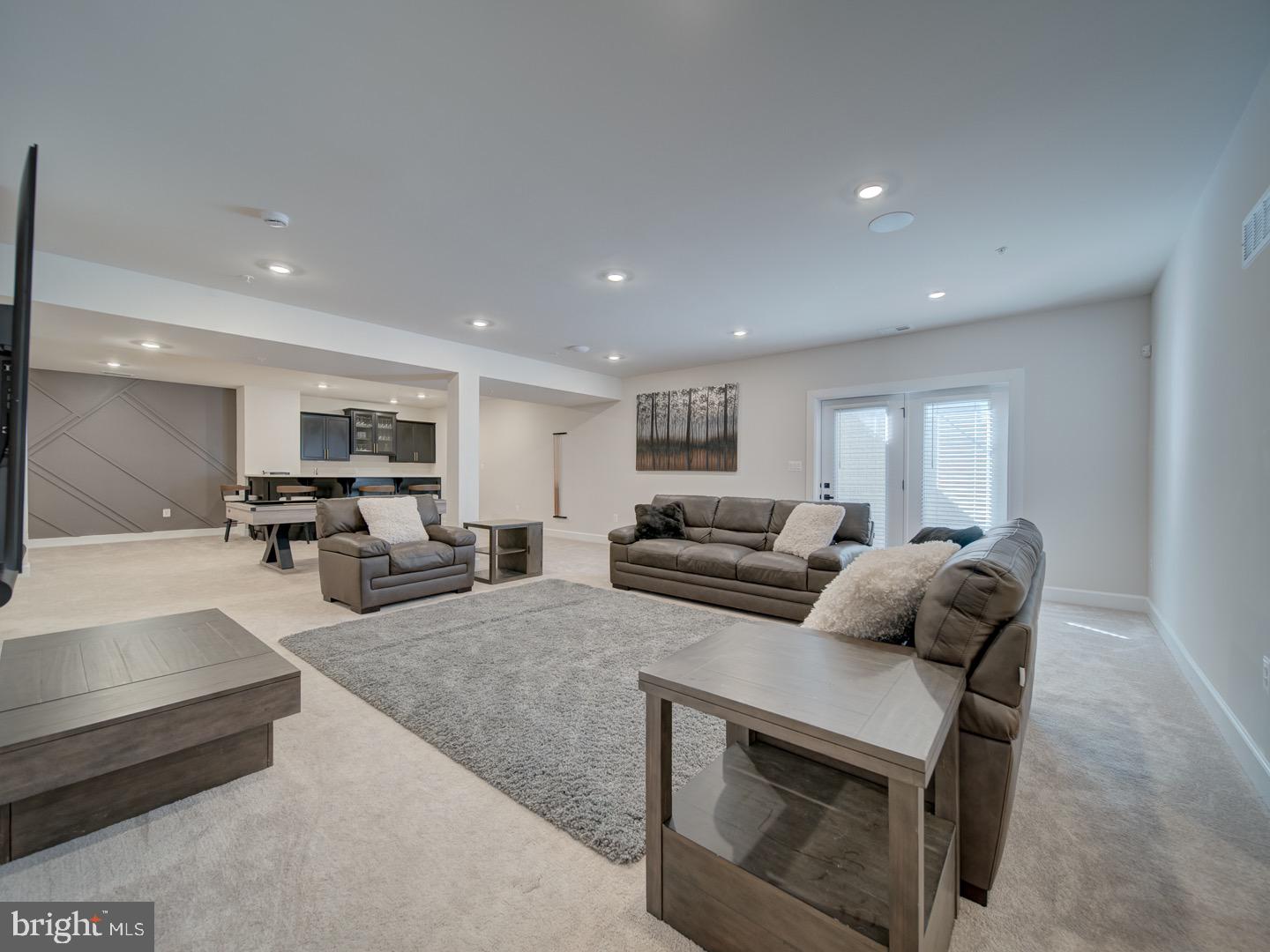 WESTMOUNT - Residential