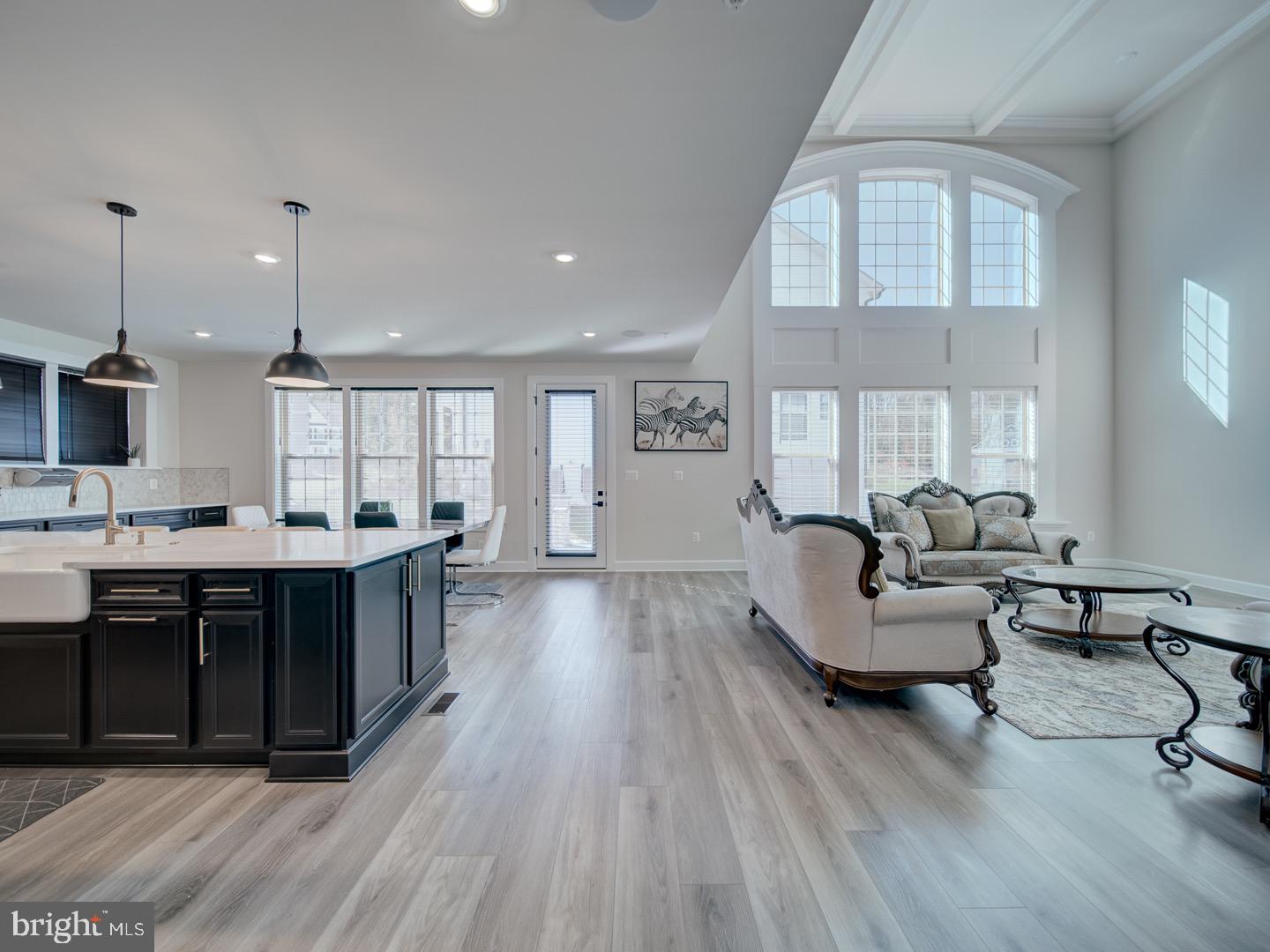 WESTMOUNT - Residential