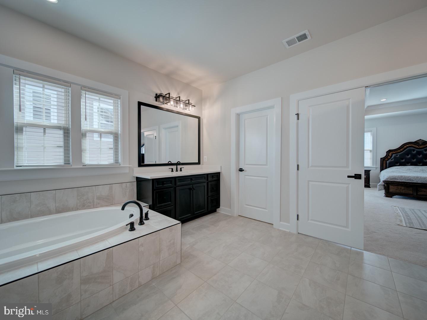 WESTMOUNT - Residential