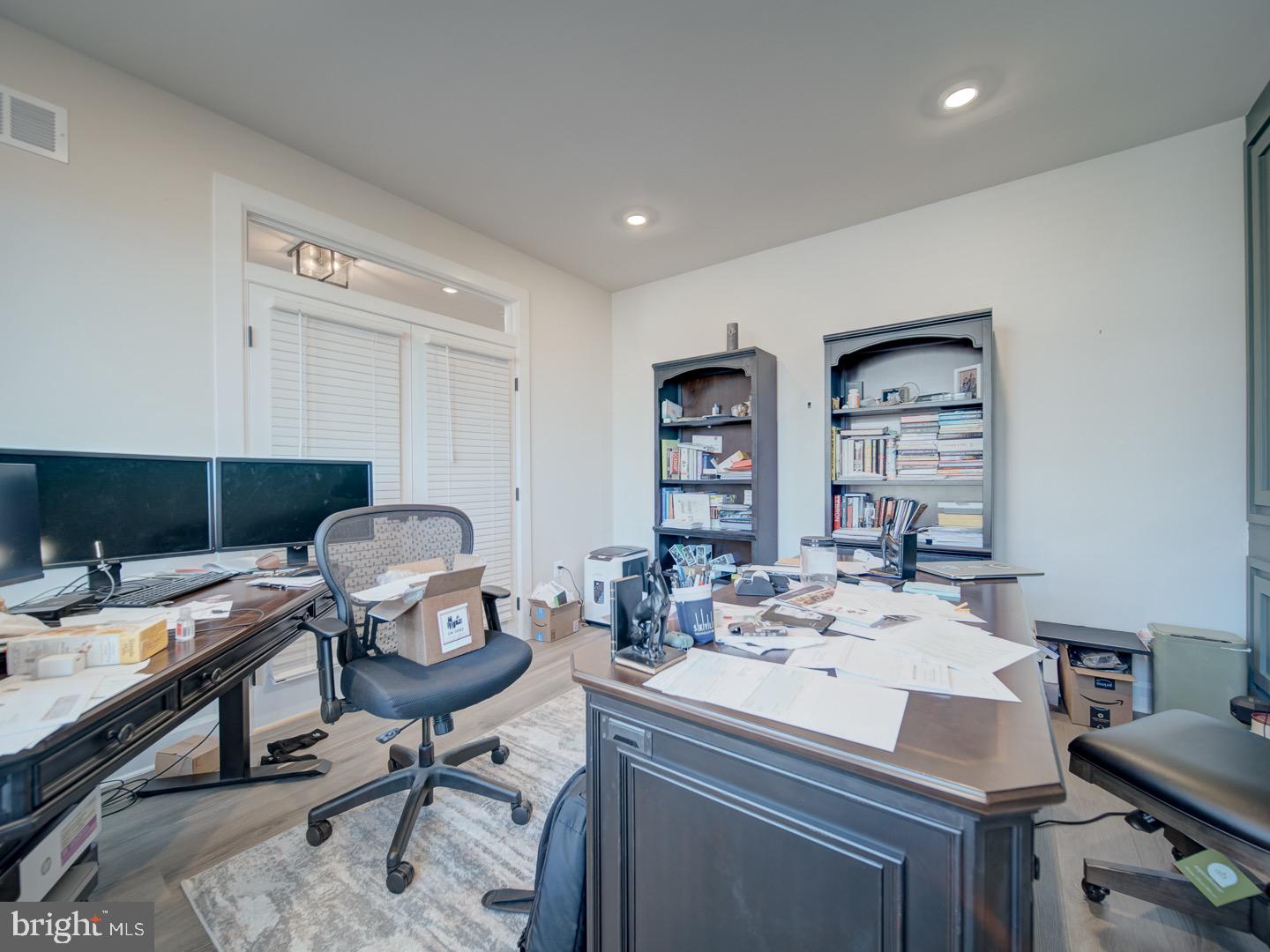 WESTMOUNT - Residential