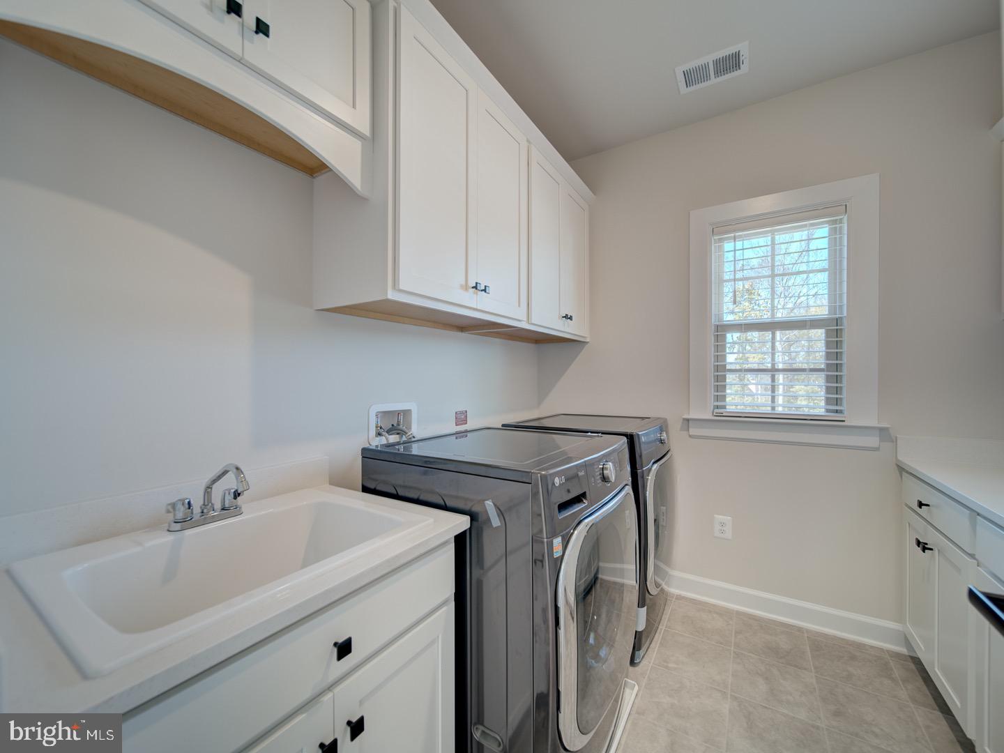 WESTMOUNT - Residential