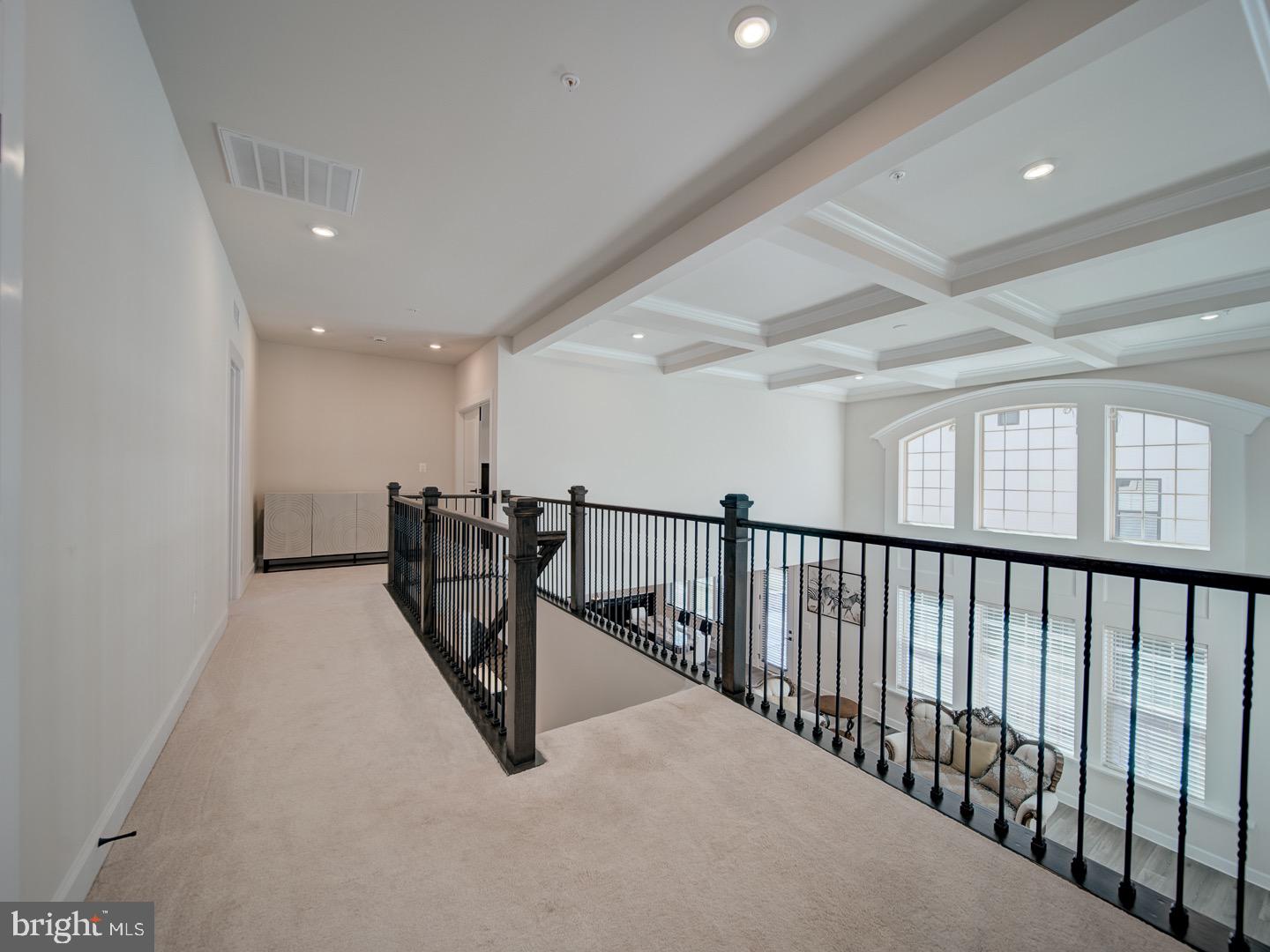 WESTMOUNT - Residential