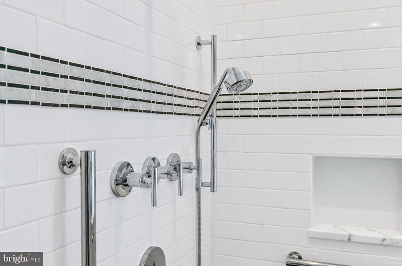 BENT CREEK - Residential