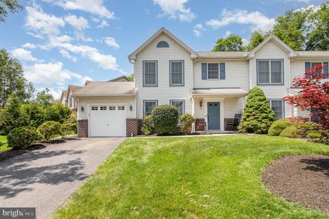 Photo for 2 LENOX COURT