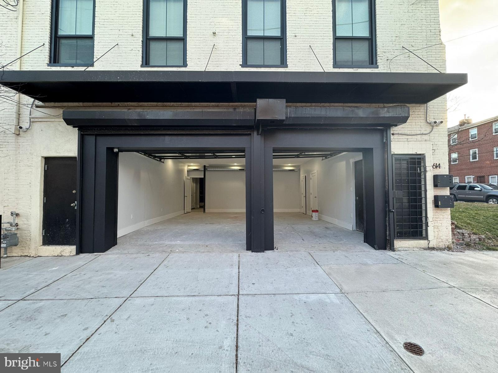 614 W JEFFERSON STREET 616 1