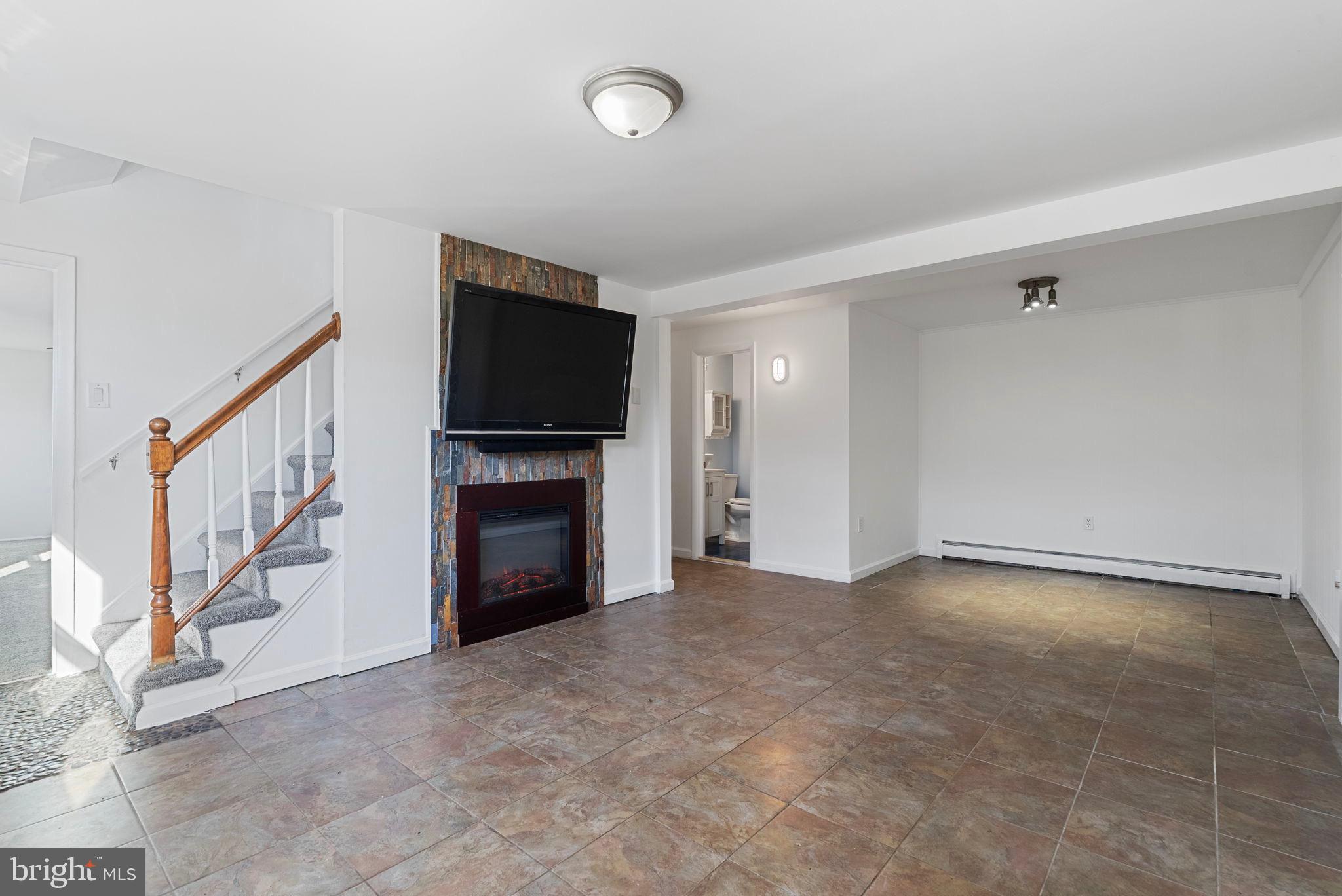 13421 HILLENDALE DRIVE