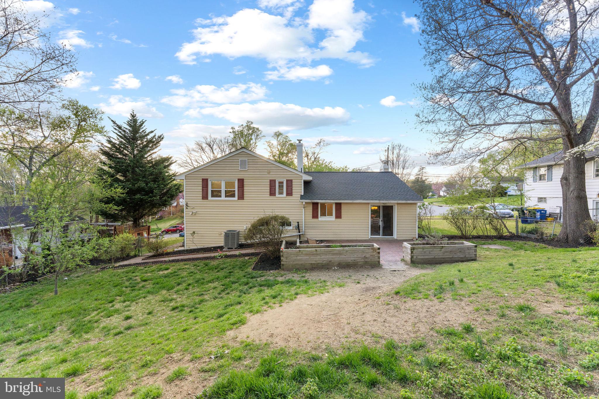 SPRINGFIELD - Residential