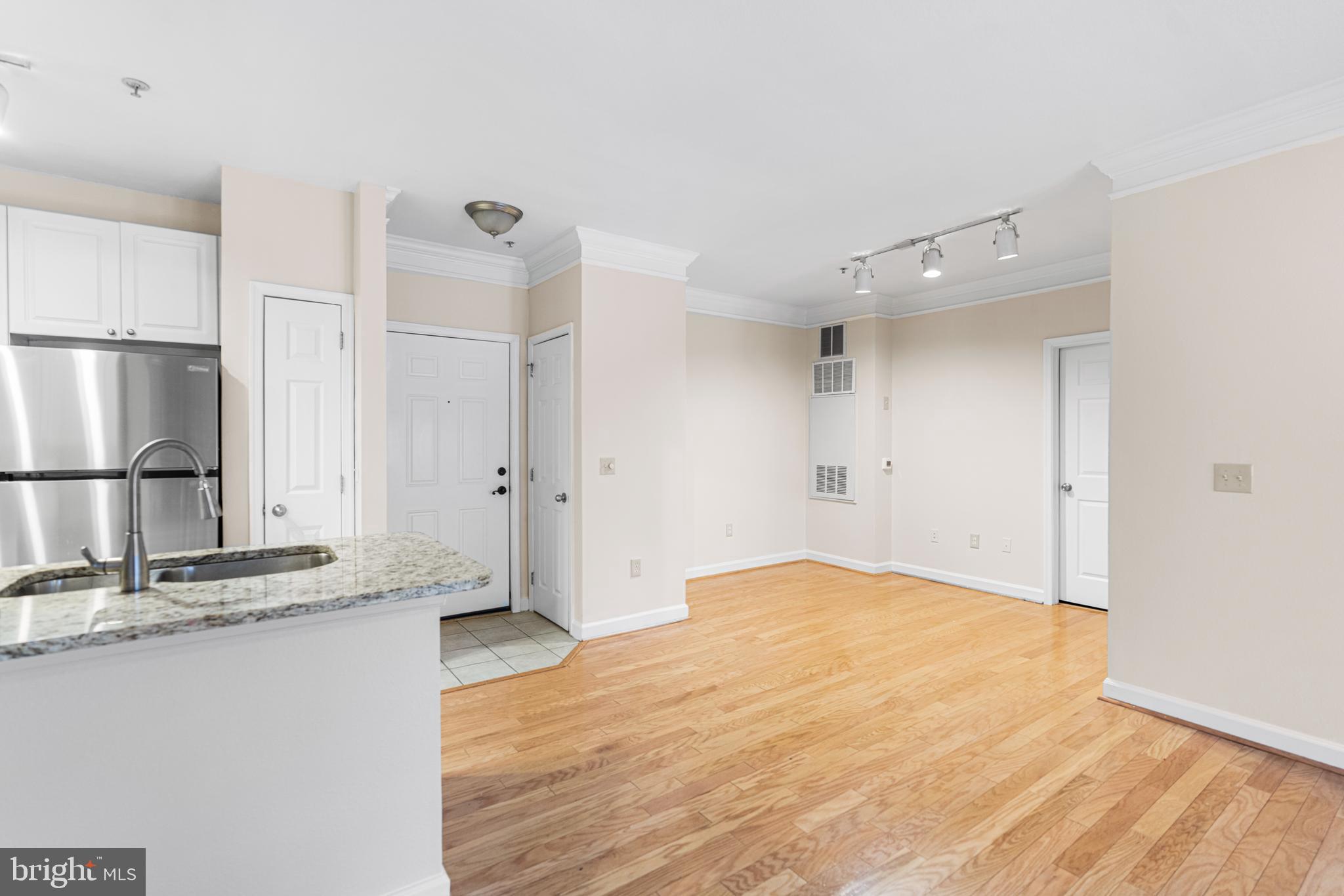 FITZ AT ROCKVILLE TOWN C - Residential