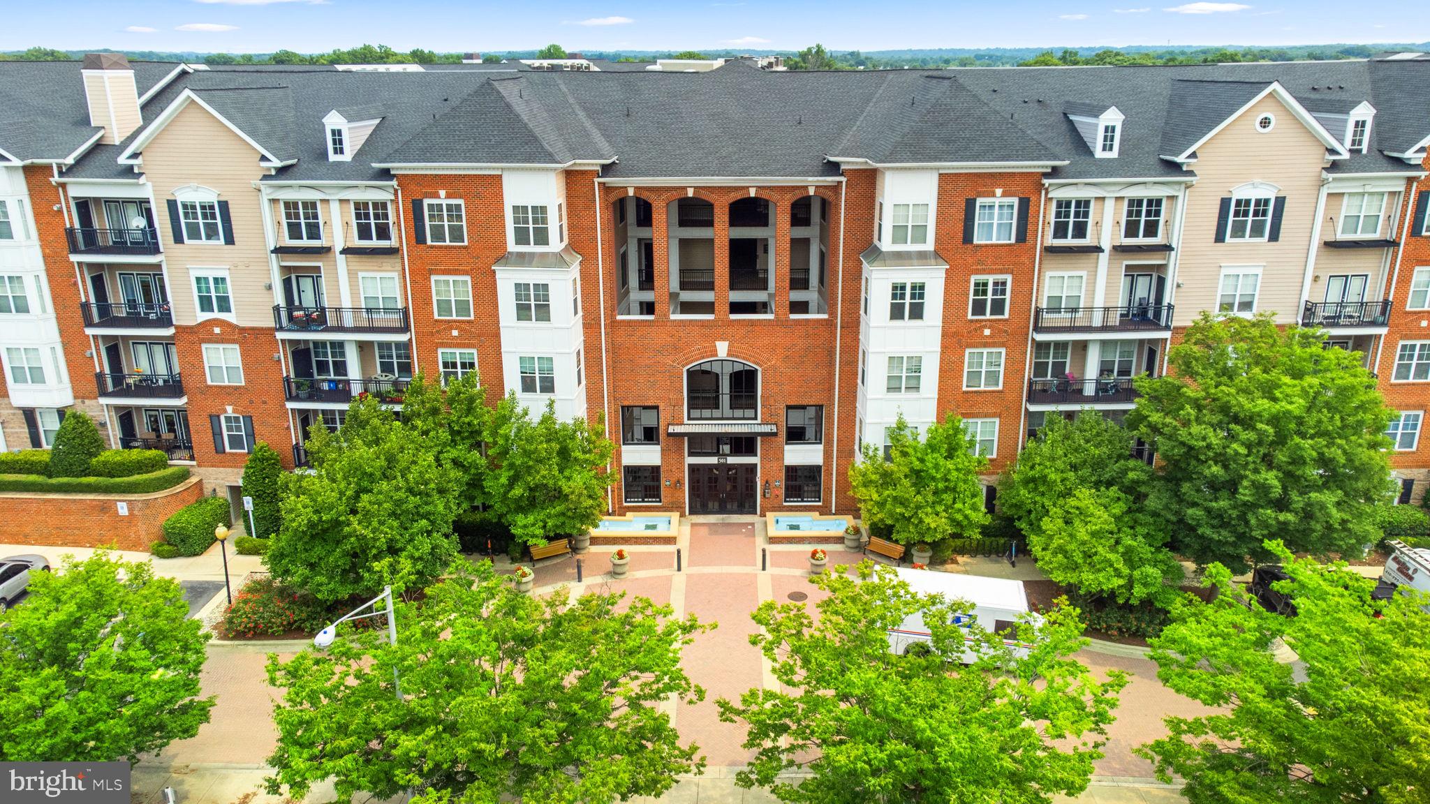 FITZ AT ROCKVILLE TOWN C - Residential