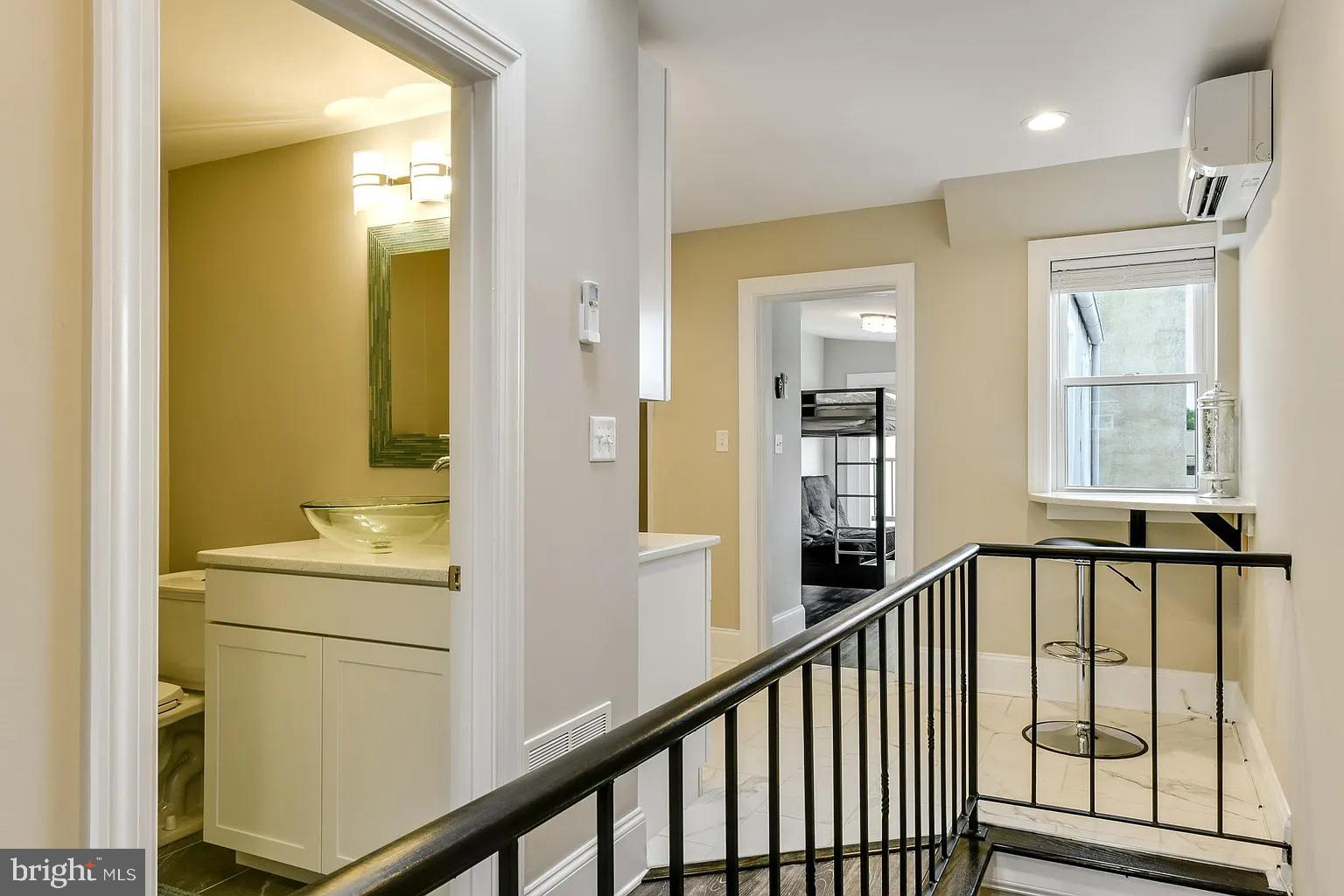 FEDERAL HILL HISTORIC DISTRICT - Residential Lease