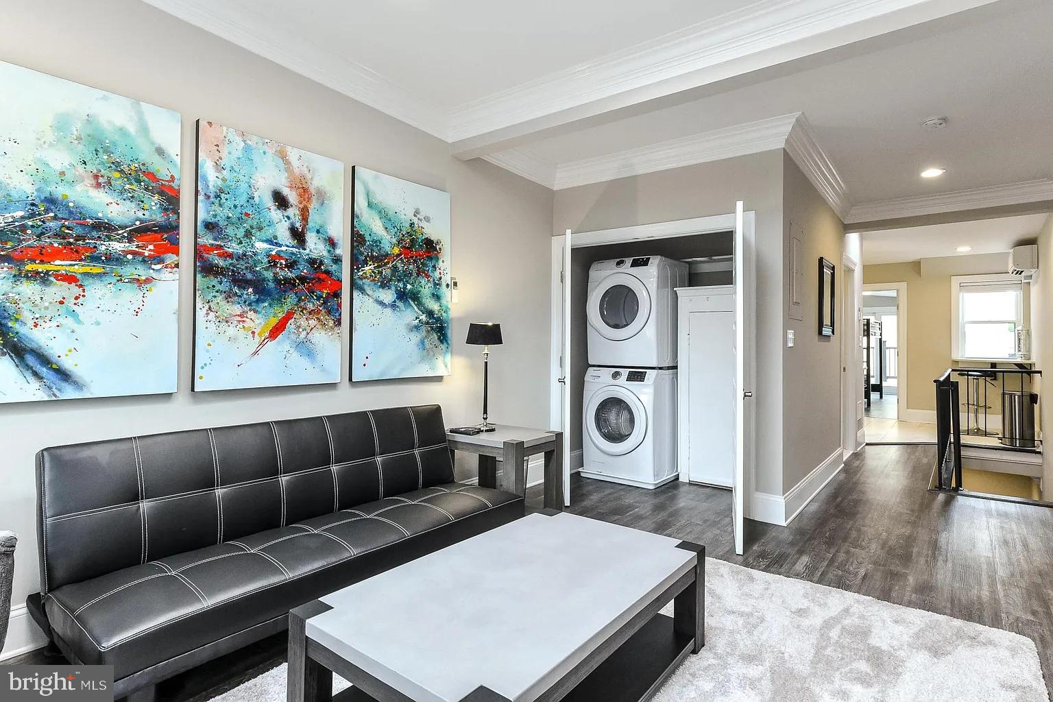 FEDERAL HILL HISTORIC DISTRICT - Residential Lease