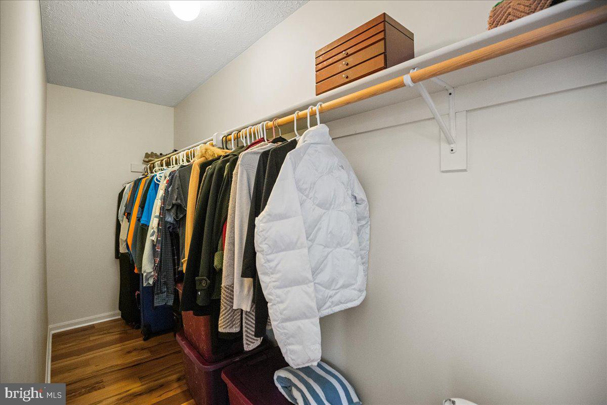 HILLMEADE - Residential