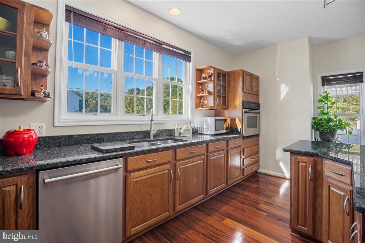 HILLMEADE - Residential