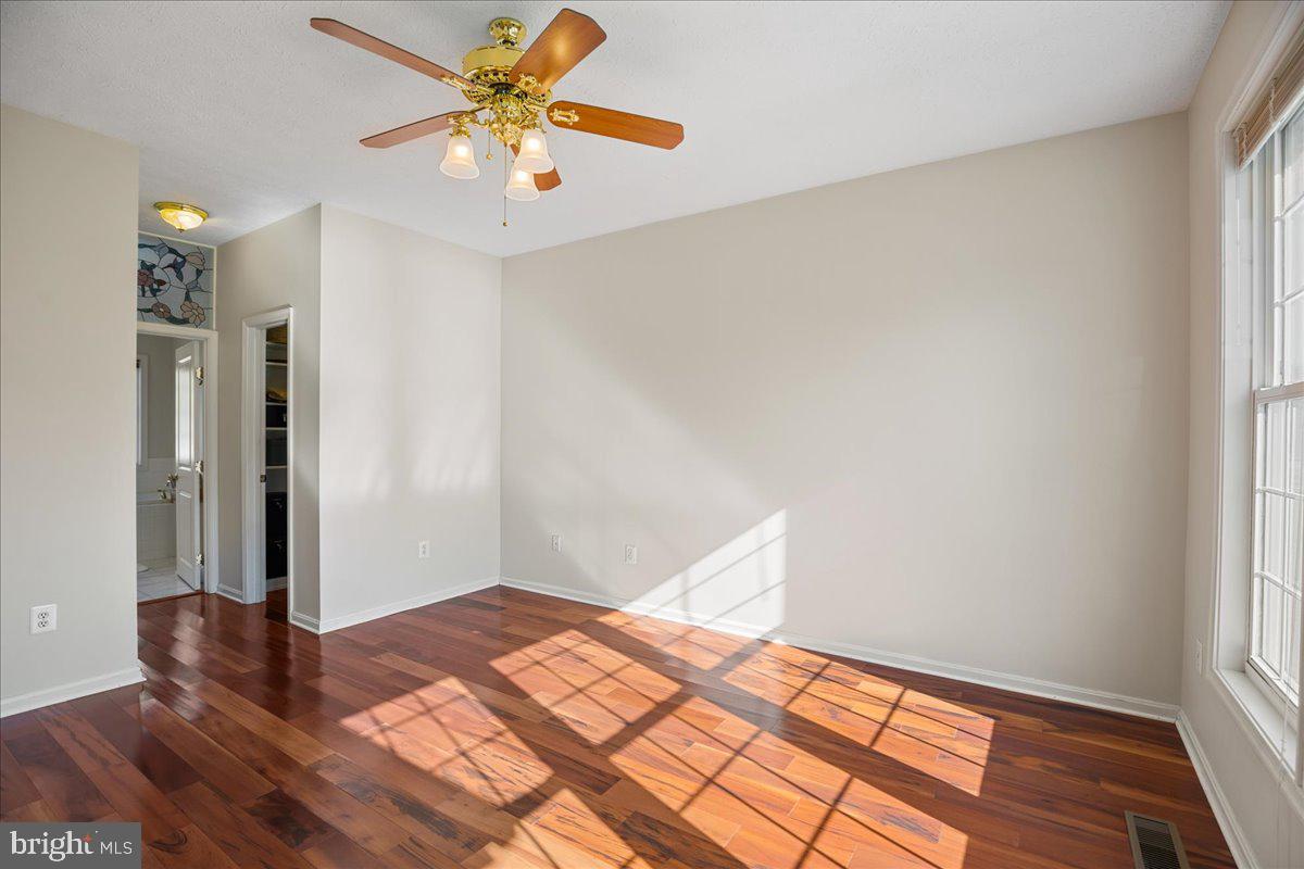 HILLMEADE - Residential