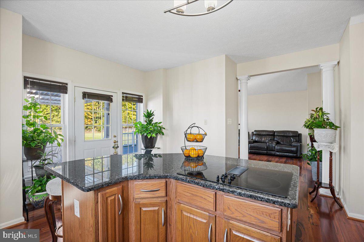 HILLMEADE - Residential