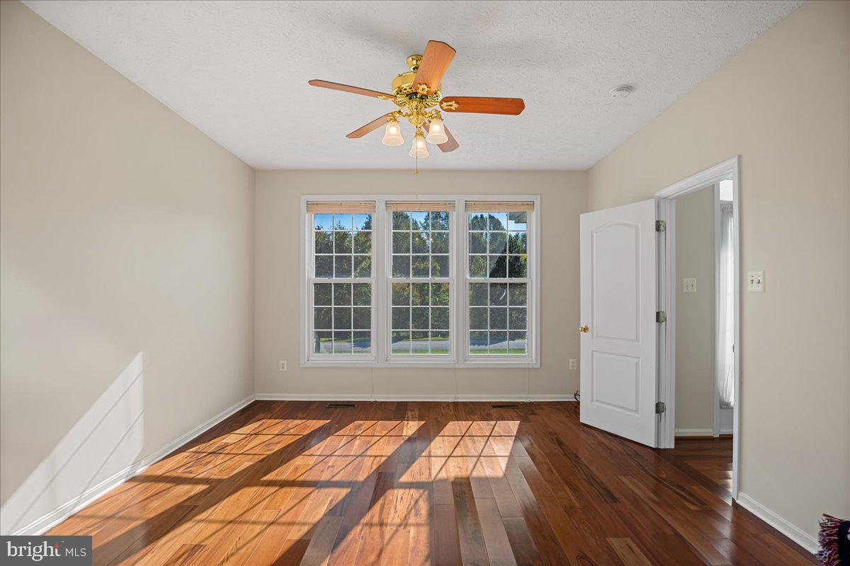 HILLMEADE - Residential