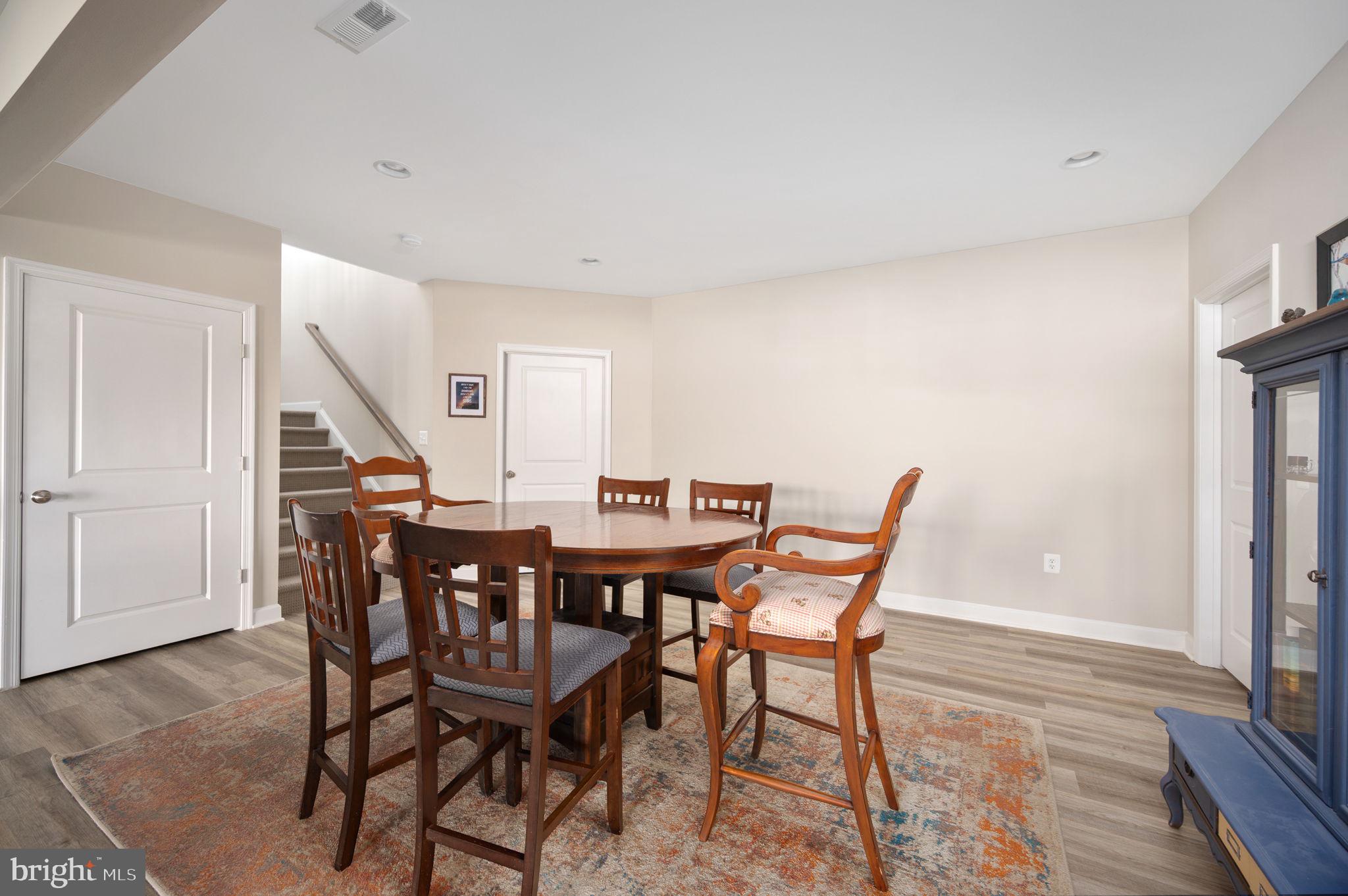 ROCK ISLAND LANDING - Residential