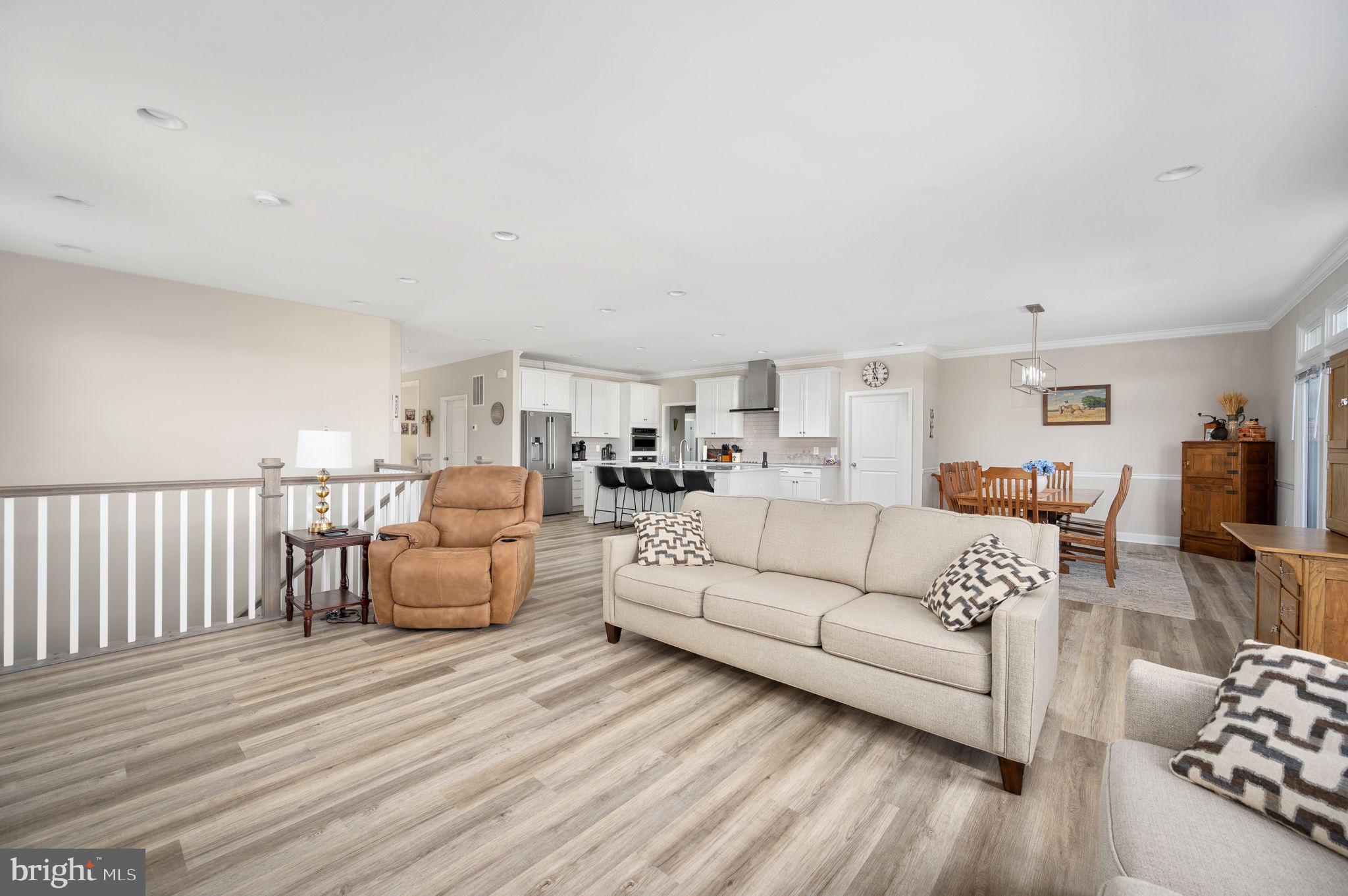 ROCK ISLAND LANDING - Residential