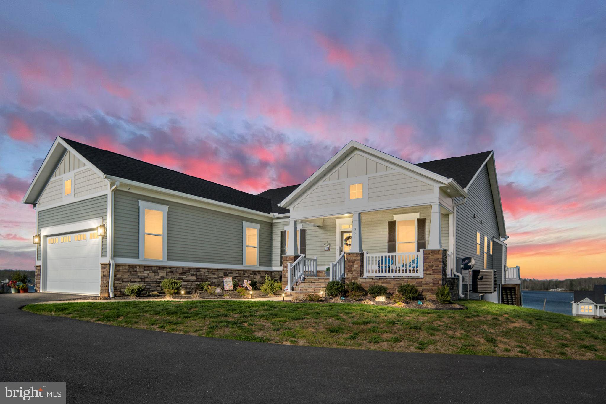 ROCK ISLAND LANDING - Residential