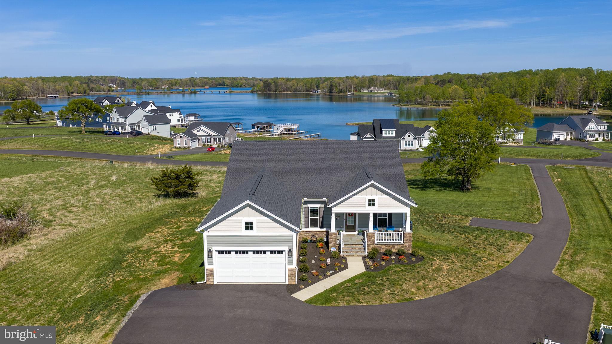 ROCK ISLAND LANDING - Residential