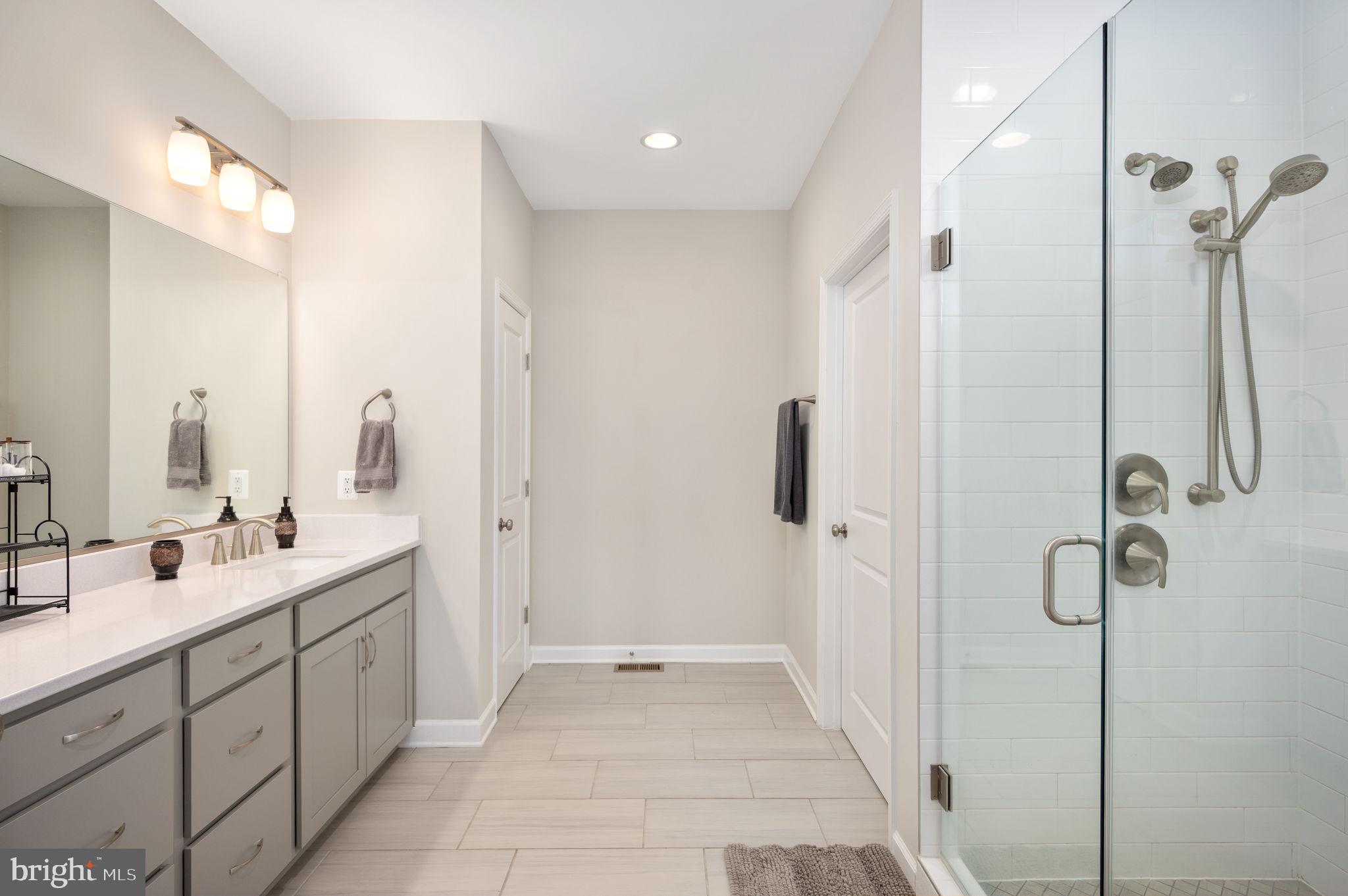 ROCK ISLAND LANDING - Residential