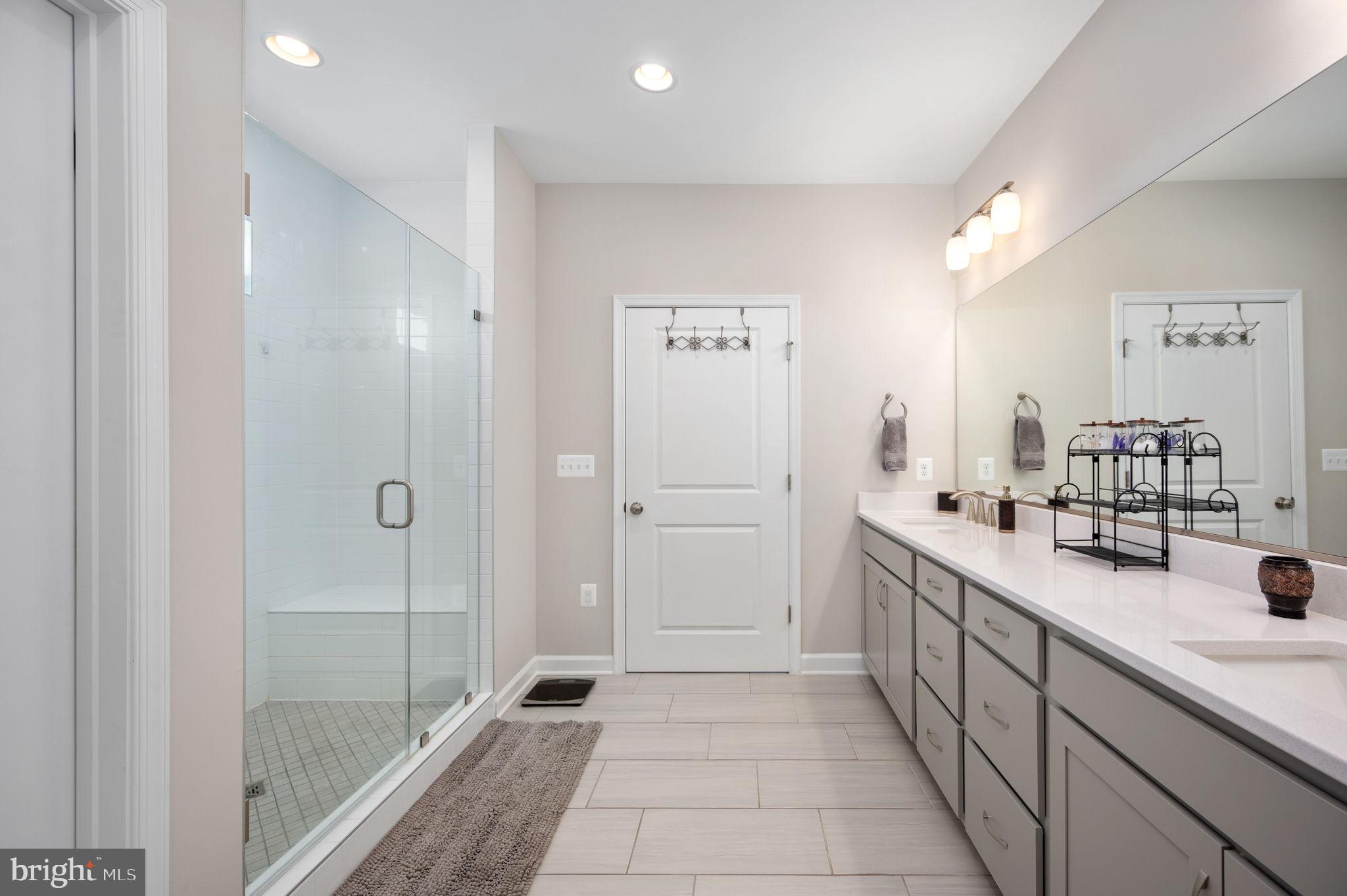 ROCK ISLAND LANDING - Residential