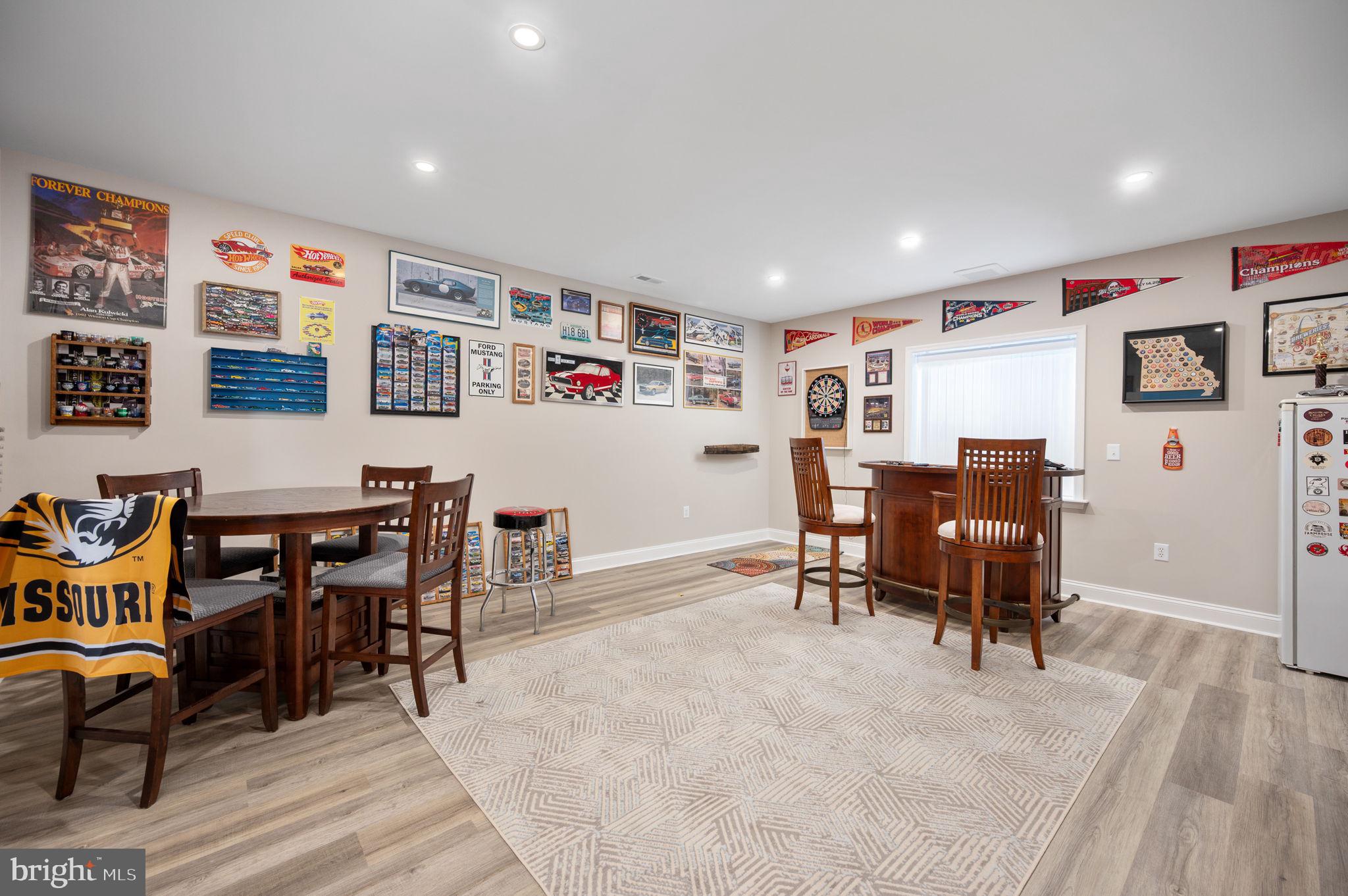 ROCK ISLAND LANDING - Residential