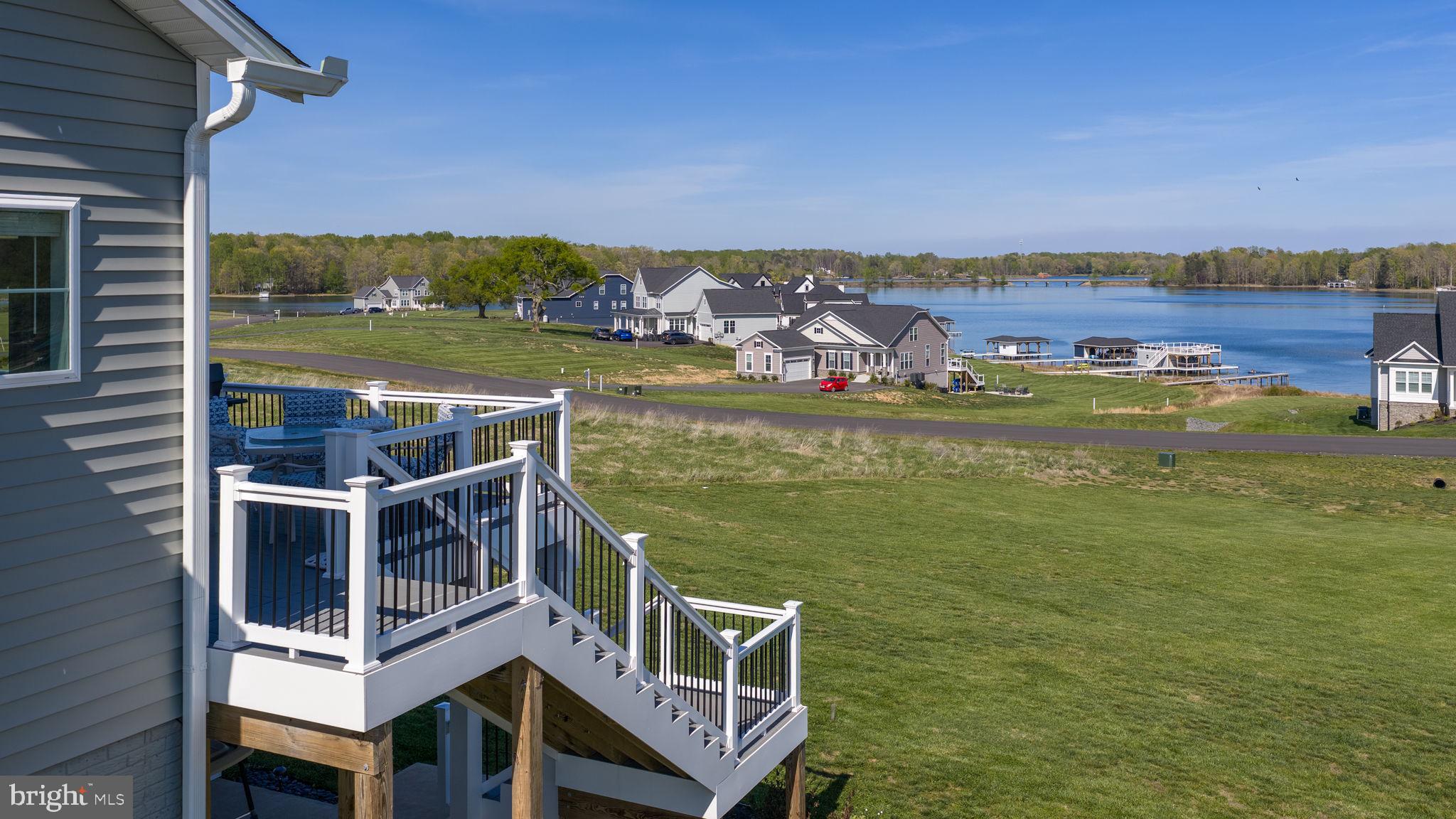 ROCK ISLAND LANDING - Residential