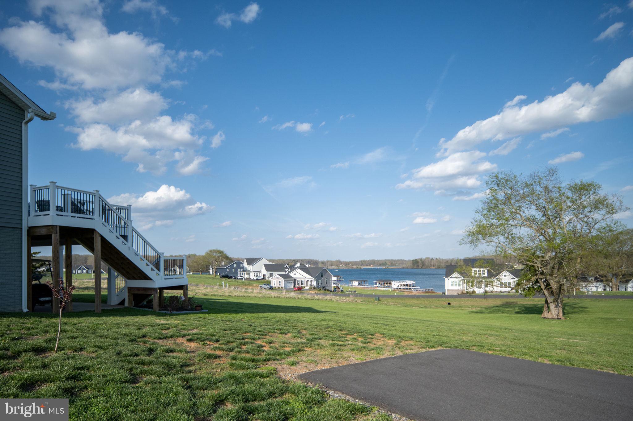 ROCK ISLAND LANDING - Residential