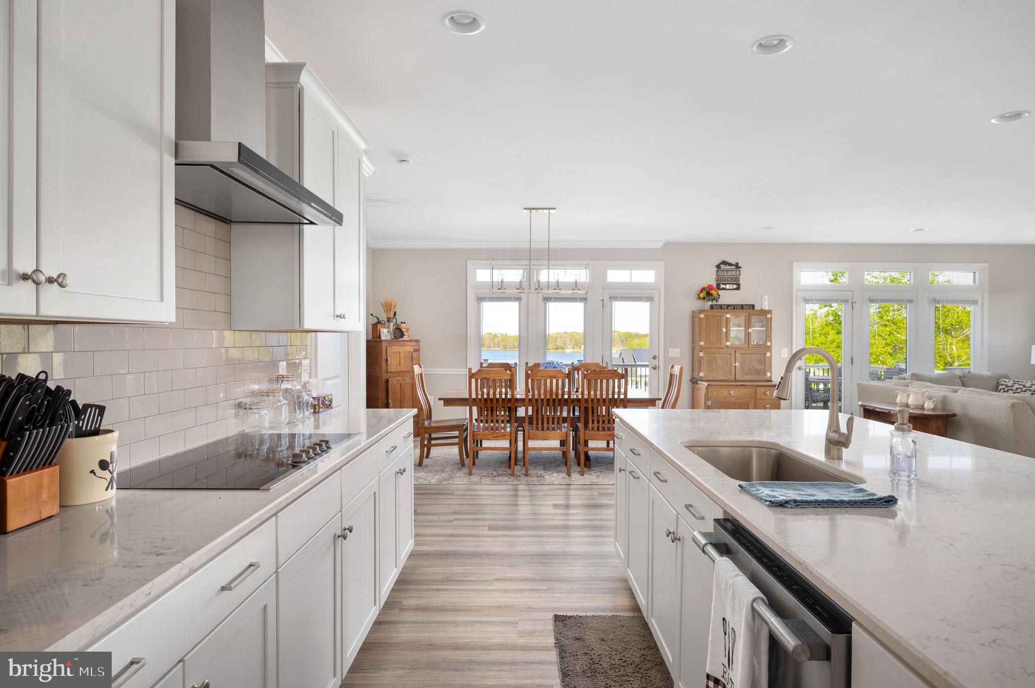 ROCK ISLAND LANDING - Residential