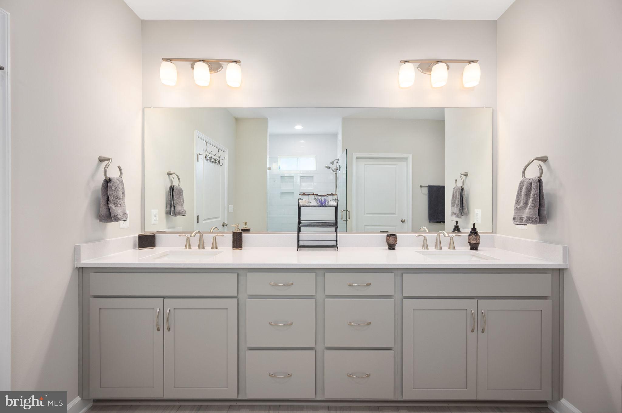 ROCK ISLAND LANDING - Residential