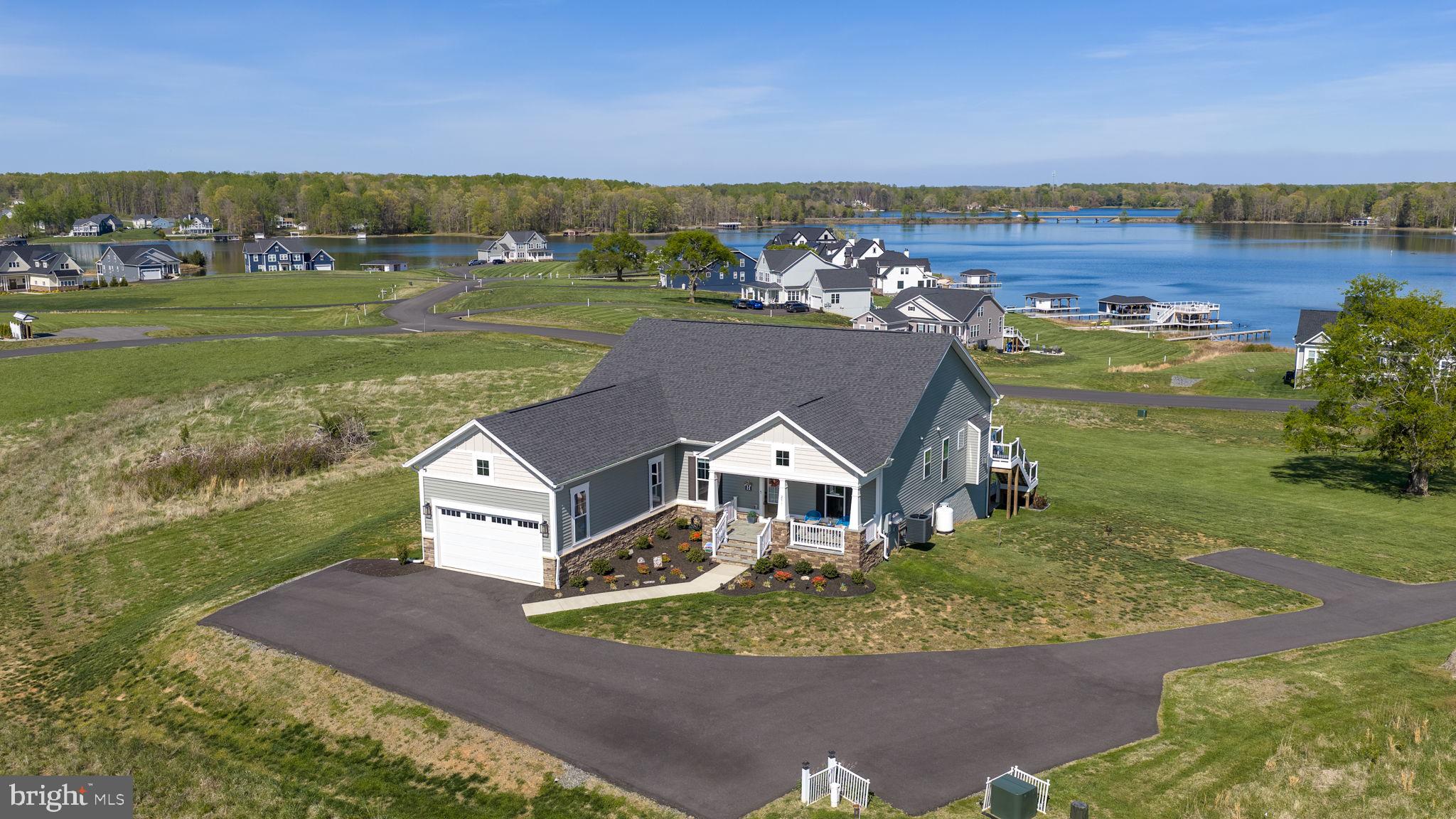 ROCK ISLAND LANDING - Residential