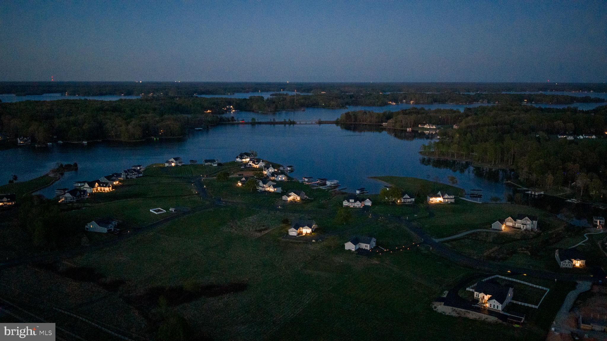 ROCK ISLAND LANDING - Residential