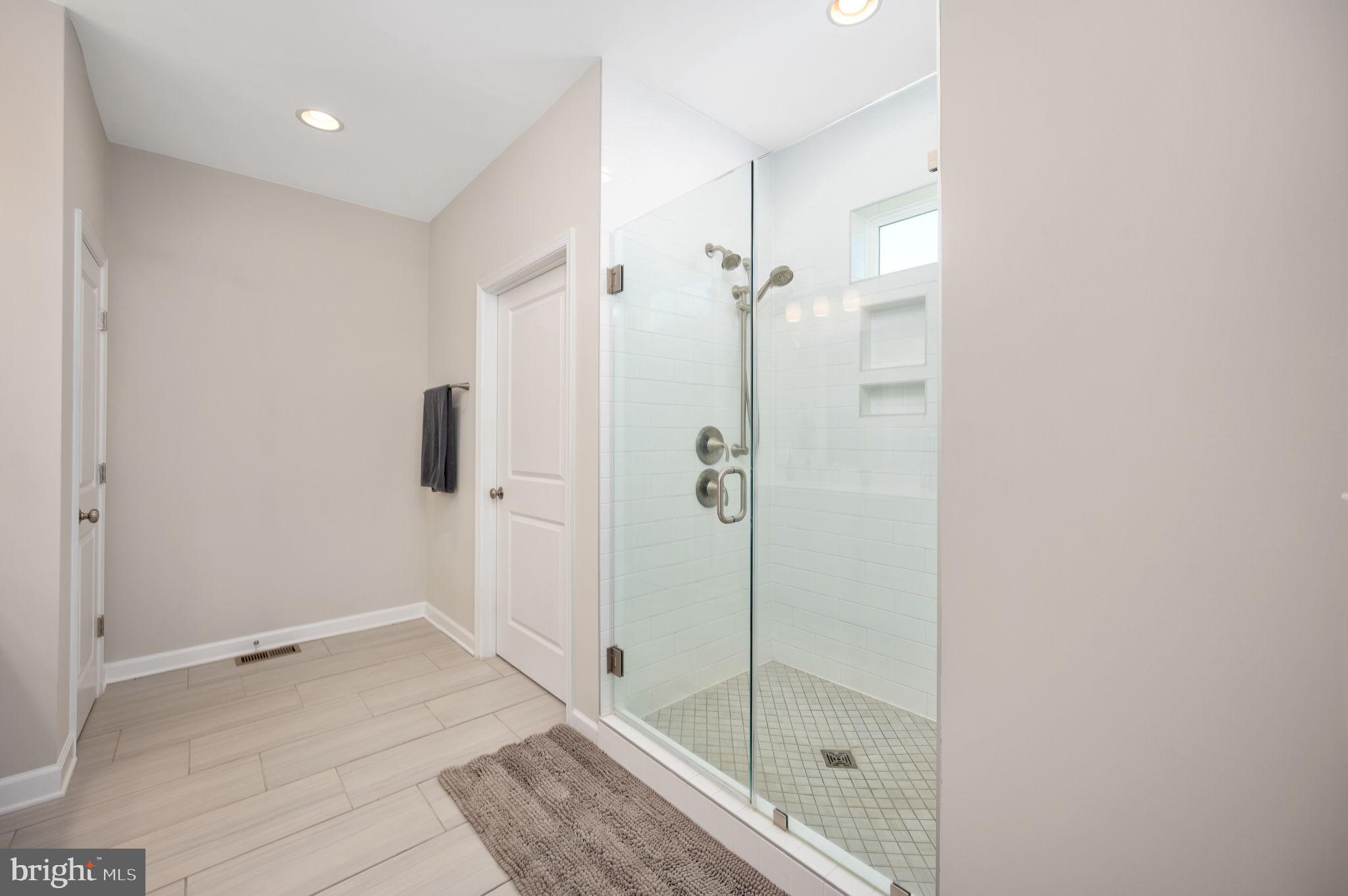 ROCK ISLAND LANDING - Residential