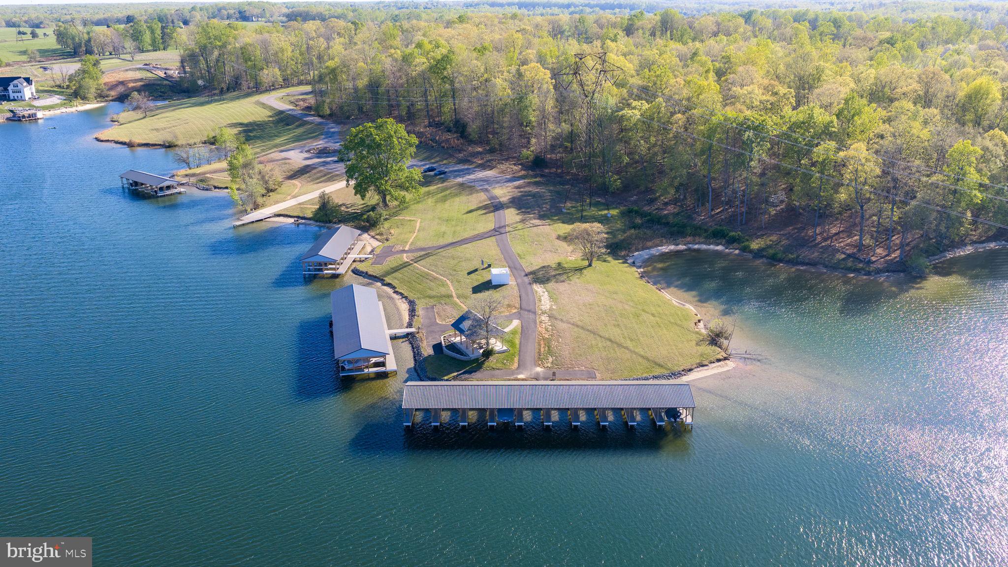 ROCK ISLAND LANDING - Residential
