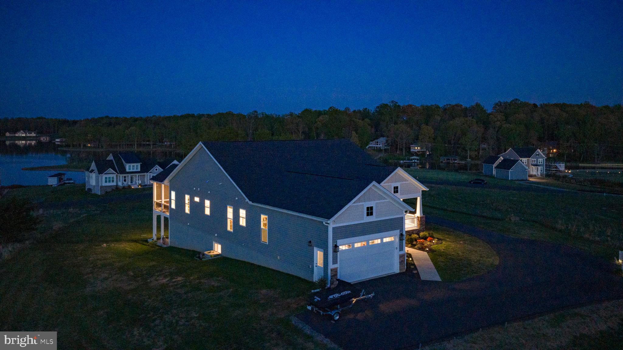ROCK ISLAND LANDING - Residential