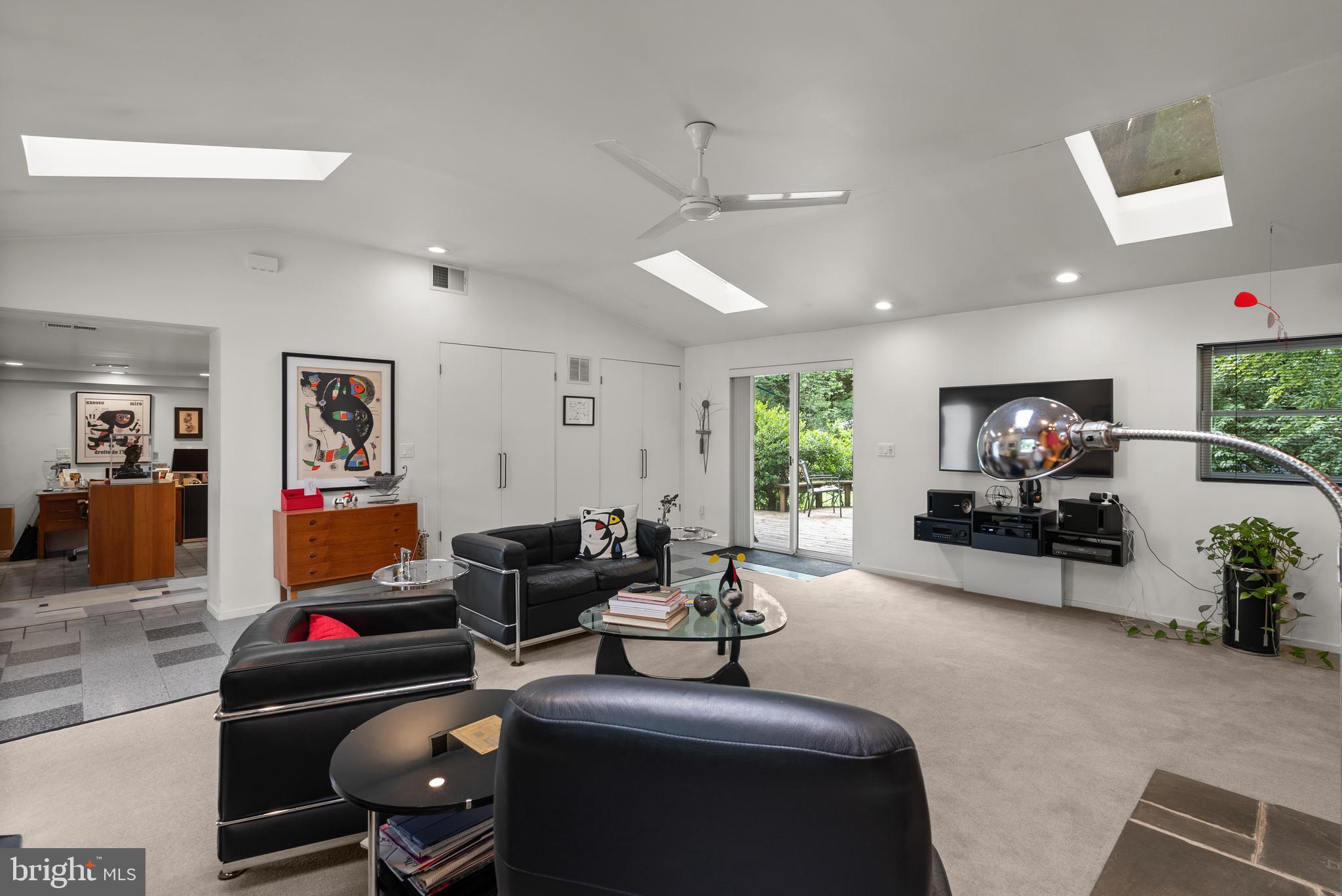 COLESVILLE OUTSIDE - Residential