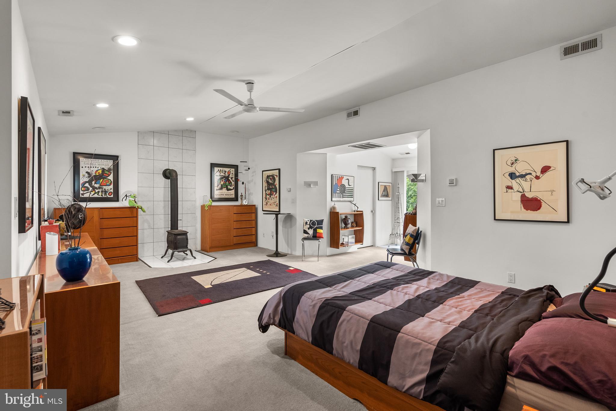 COLESVILLE OUTSIDE - Residential