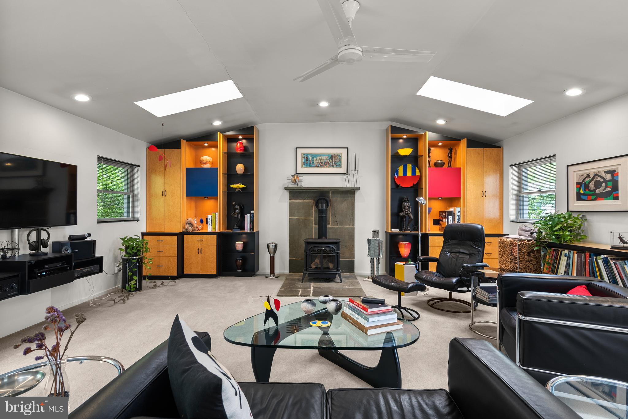 COLESVILLE OUTSIDE - Residential