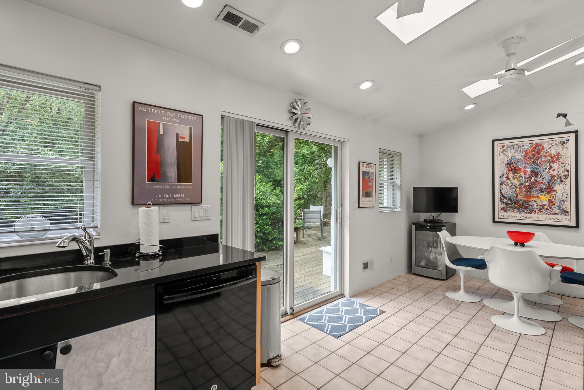 COLESVILLE OUTSIDE - Residential