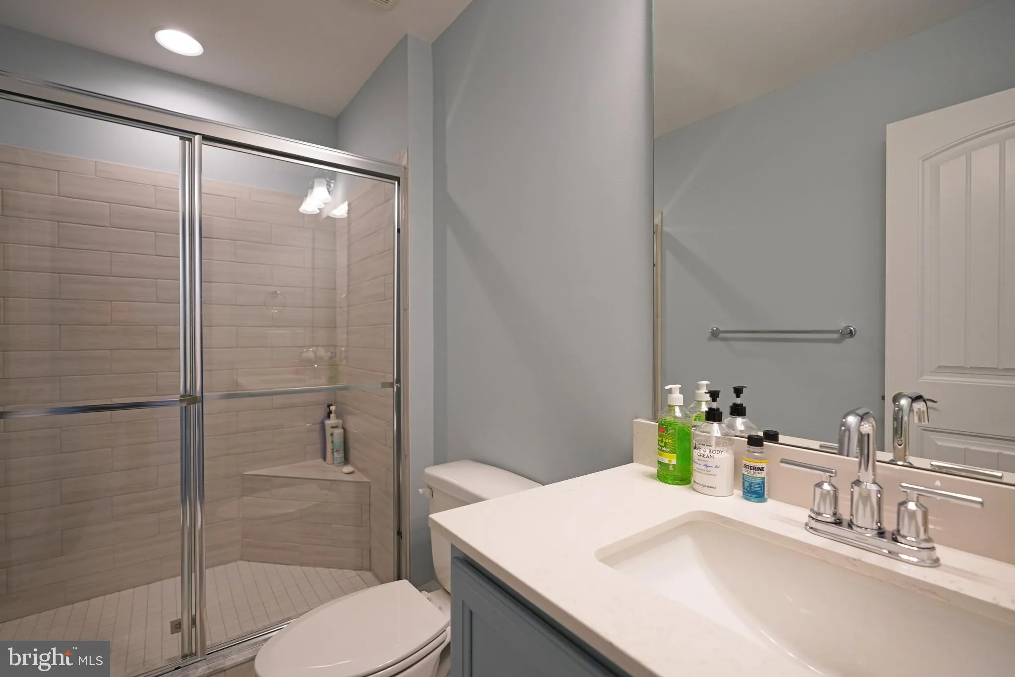 Lewes, Delaware 19958, United States, 4 Bedrooms Bedrooms, ,6 BathroomsBathrooms,Residential,Contingent,4895