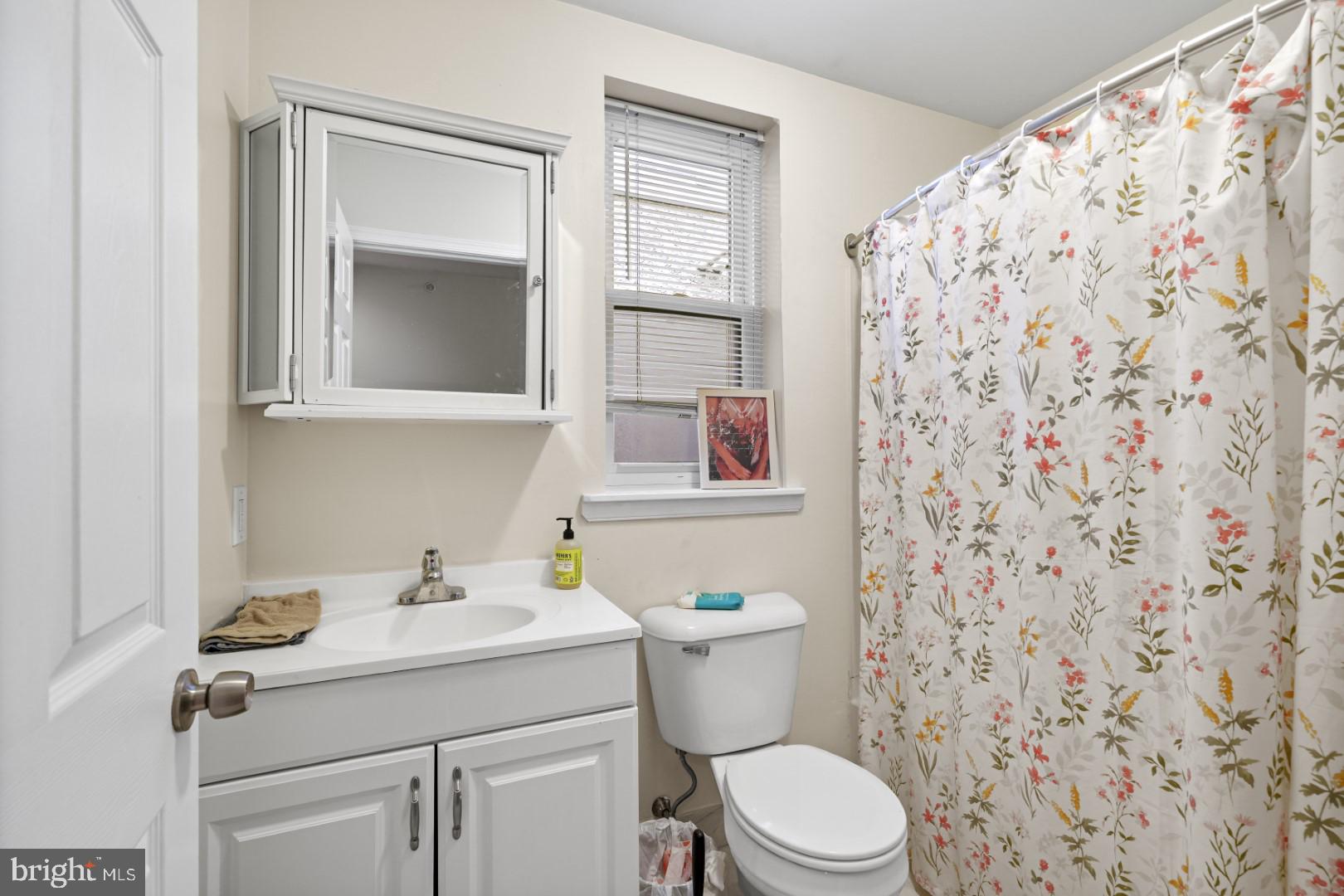 NEWBOLD - Commercial Sale