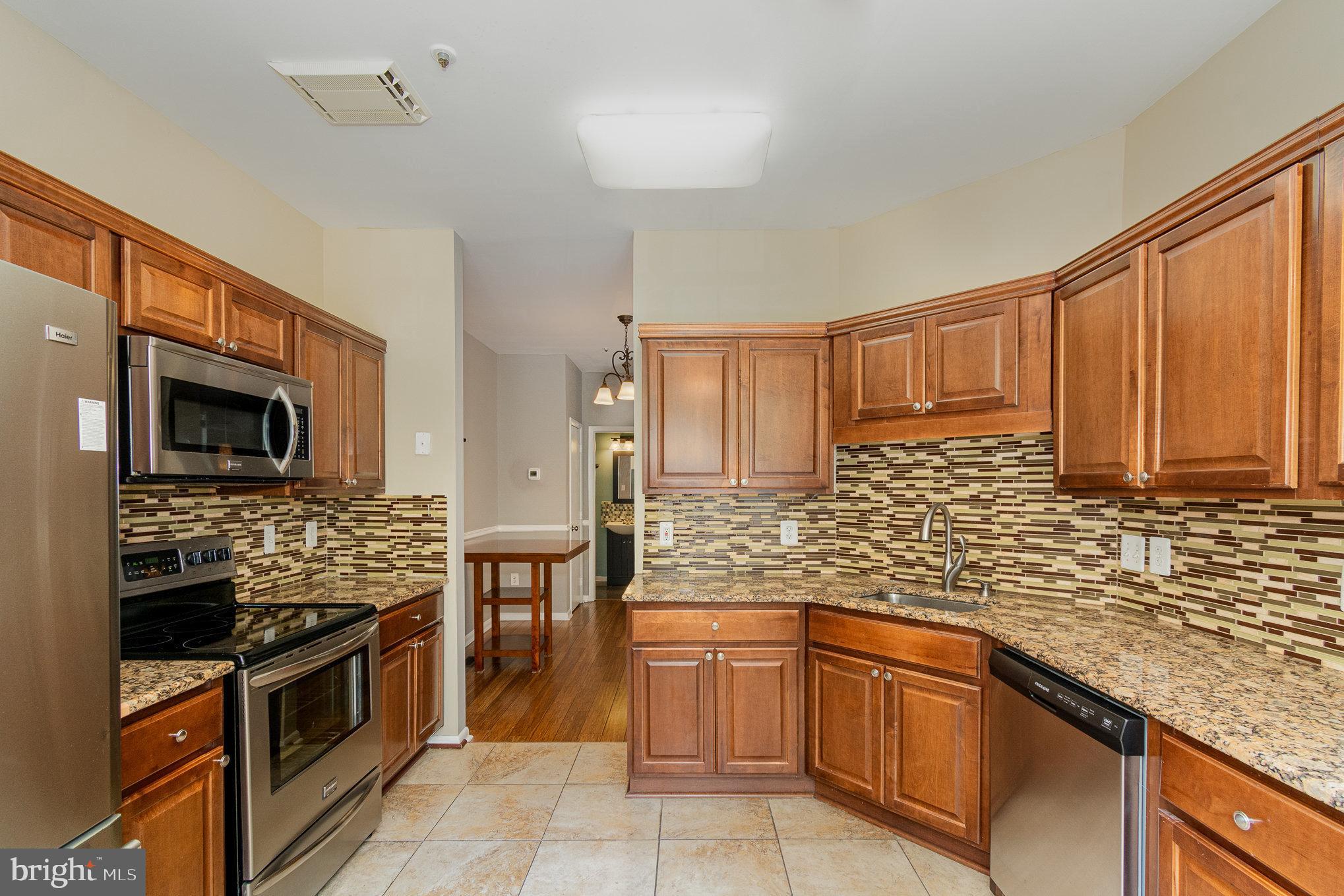 FOREST BROOKE - Residential