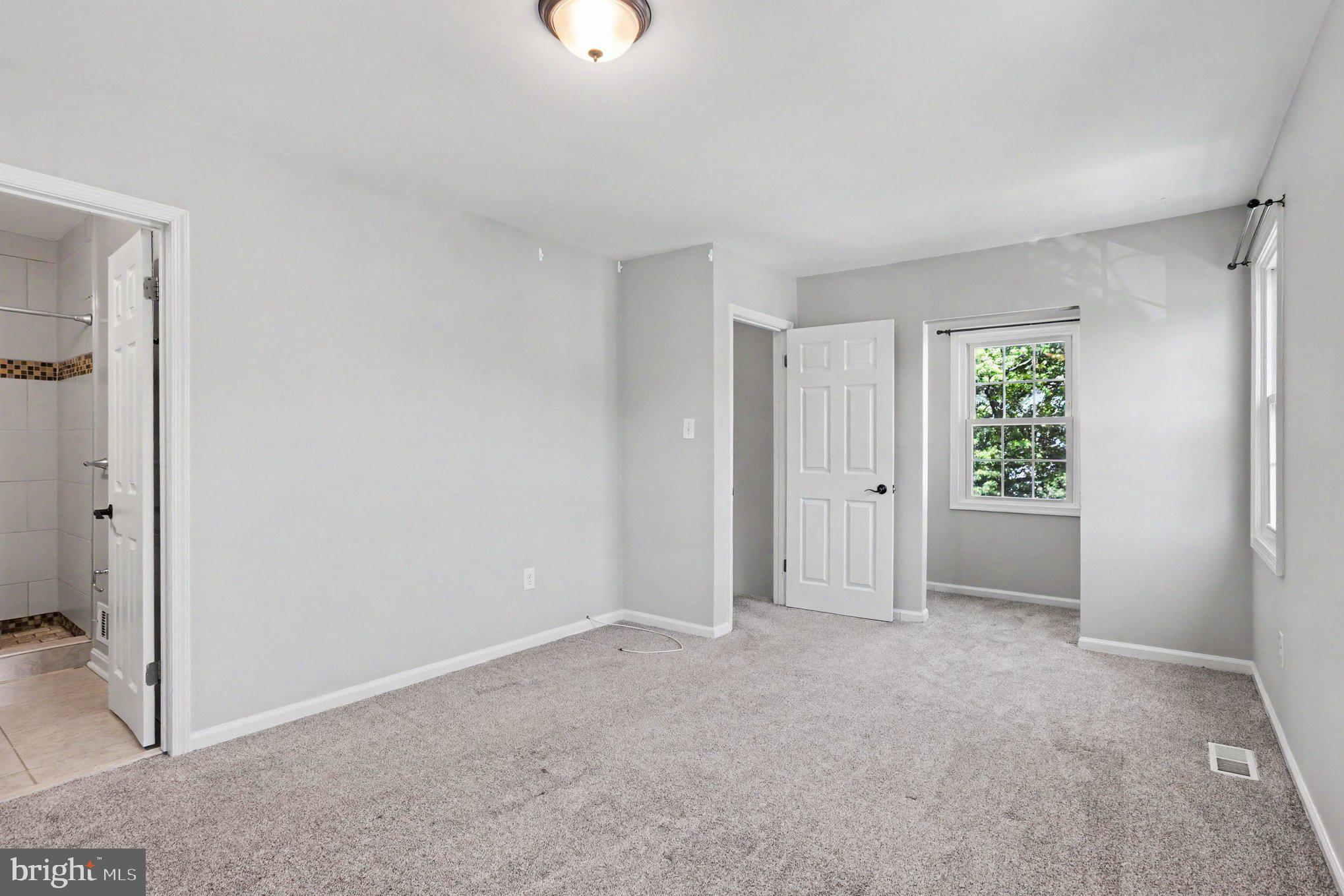 CROFTON MEWS CONDO - Residential